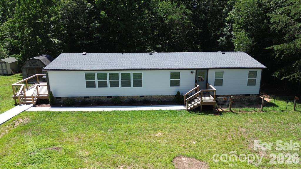 3585 Woodstream Drive — Maiden