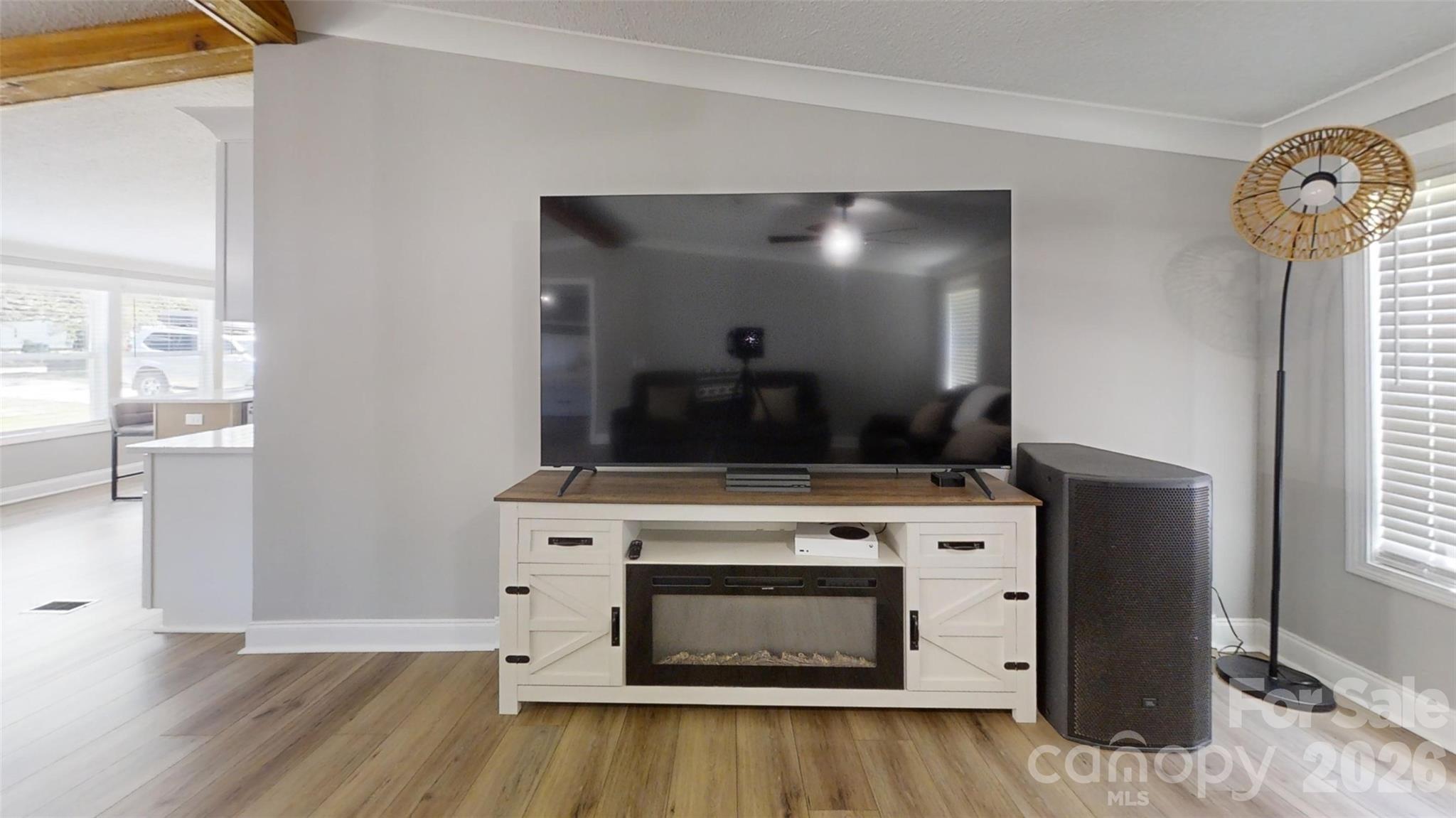 3585 Woodstream Drive — Maiden