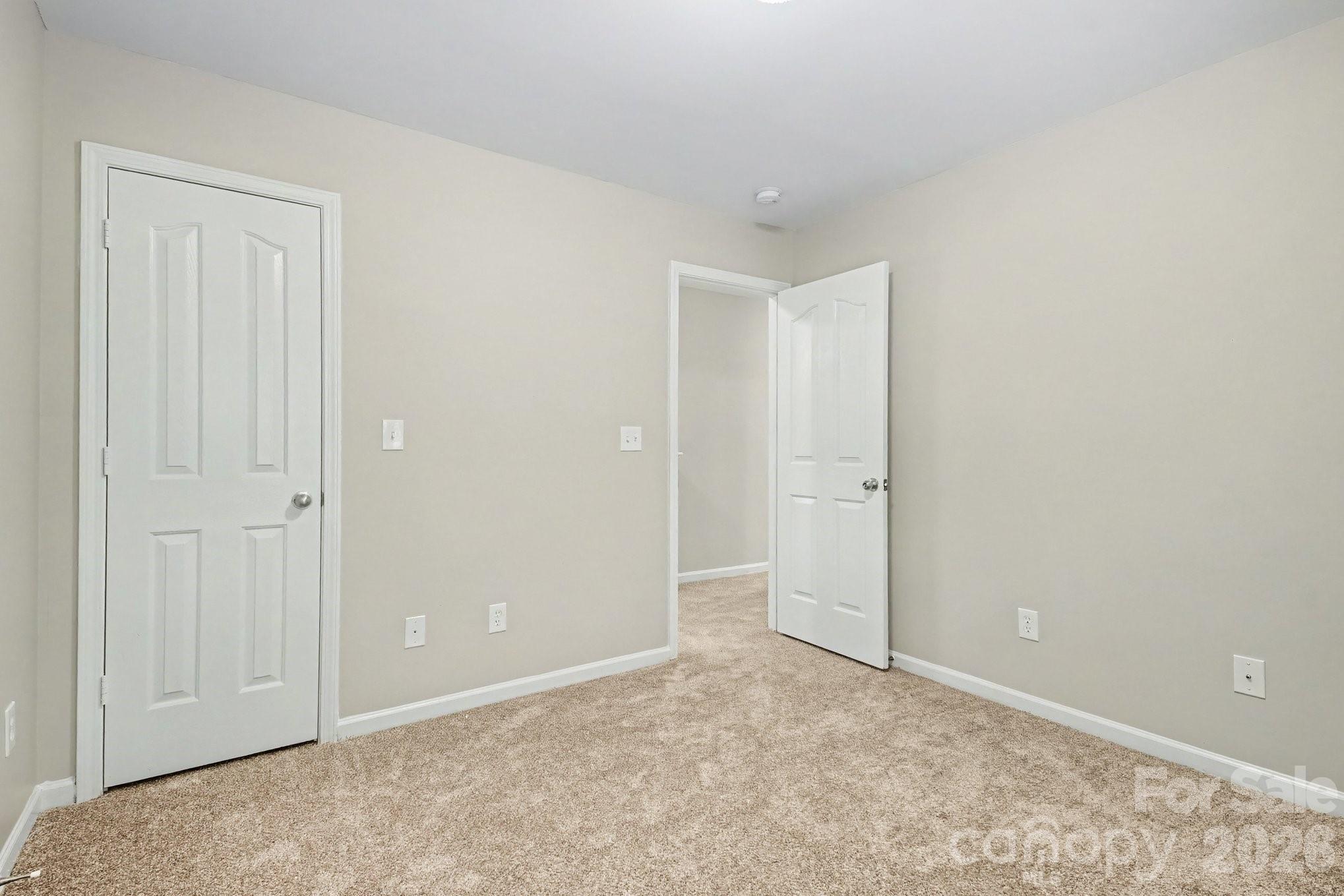 11807 Oak Street — Charlotte
