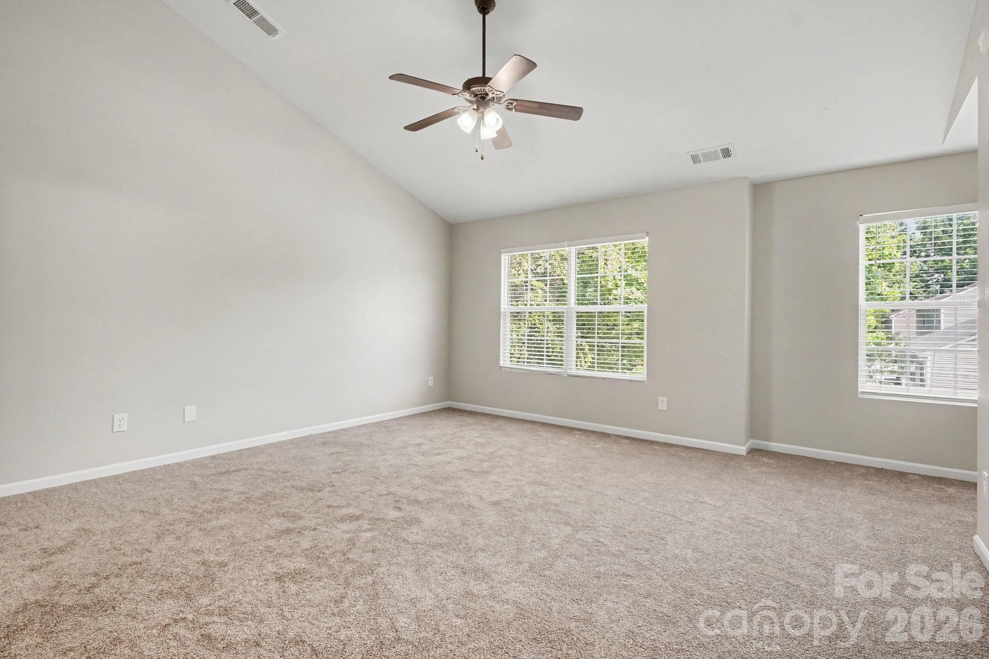 11807 Oak Street — Charlotte