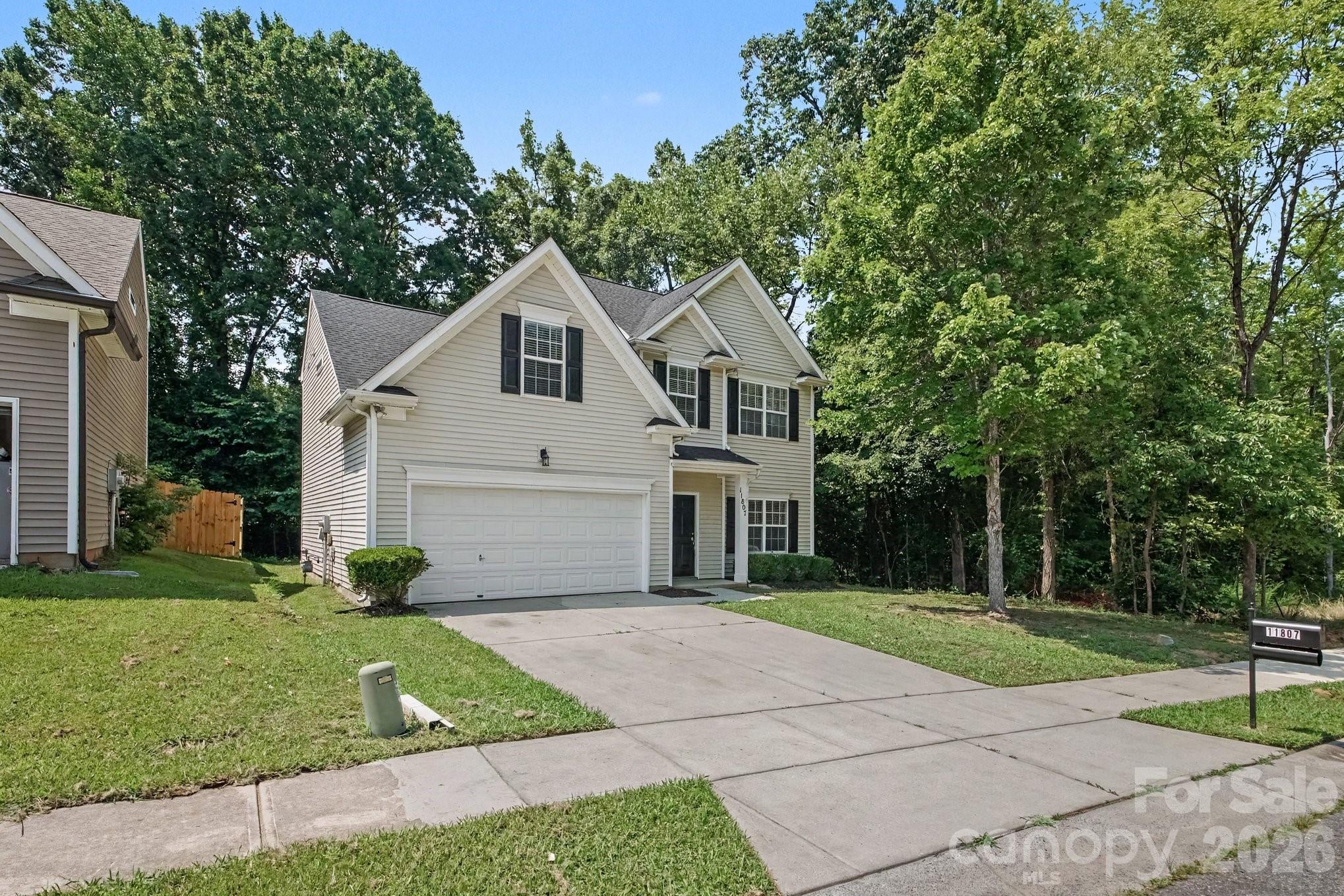 11807 Oak Street — Charlotte