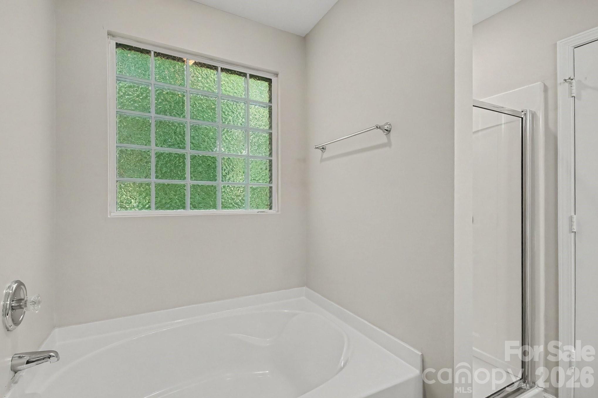 11807 Oak Street — Charlotte