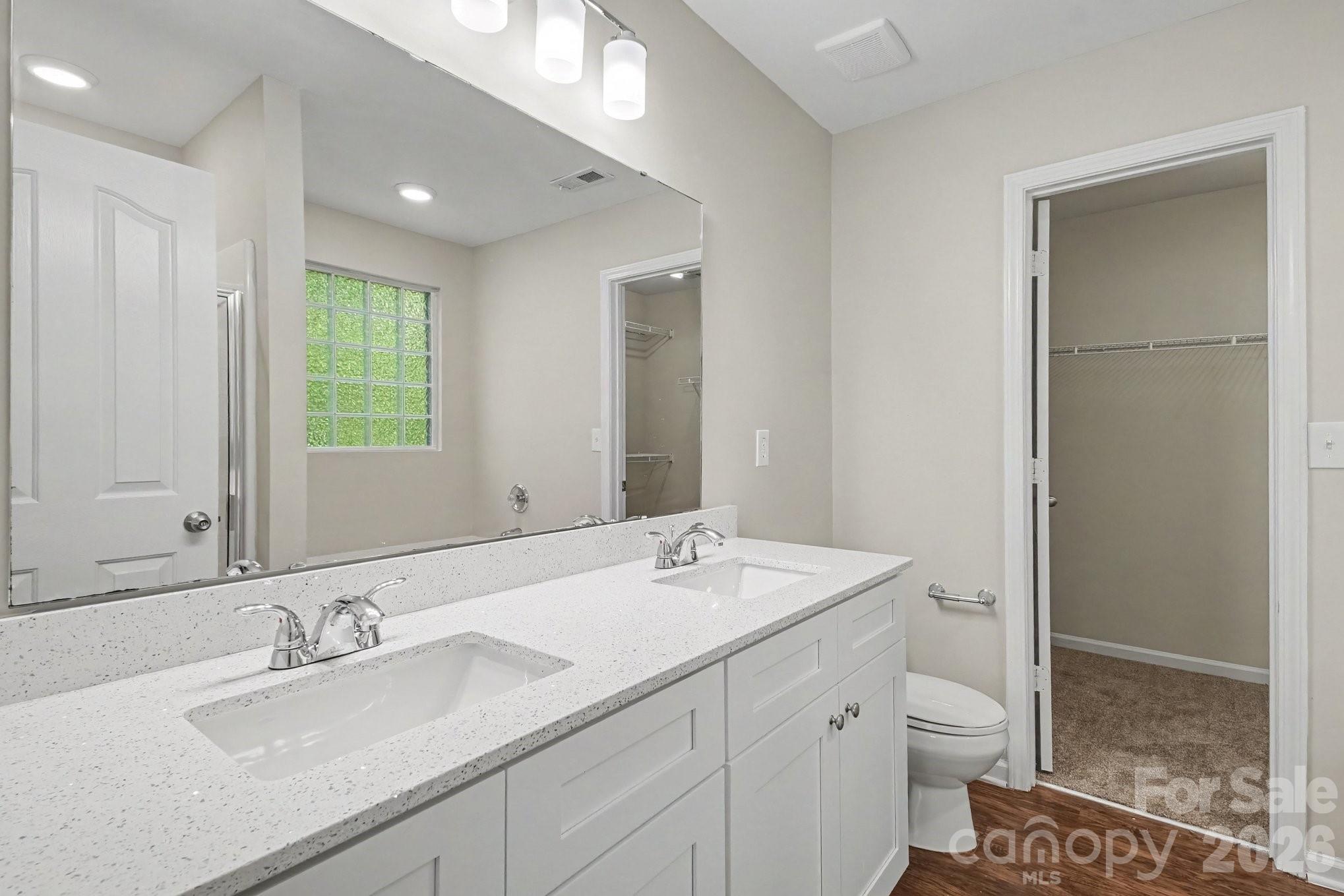 11807 Oak Street — Charlotte