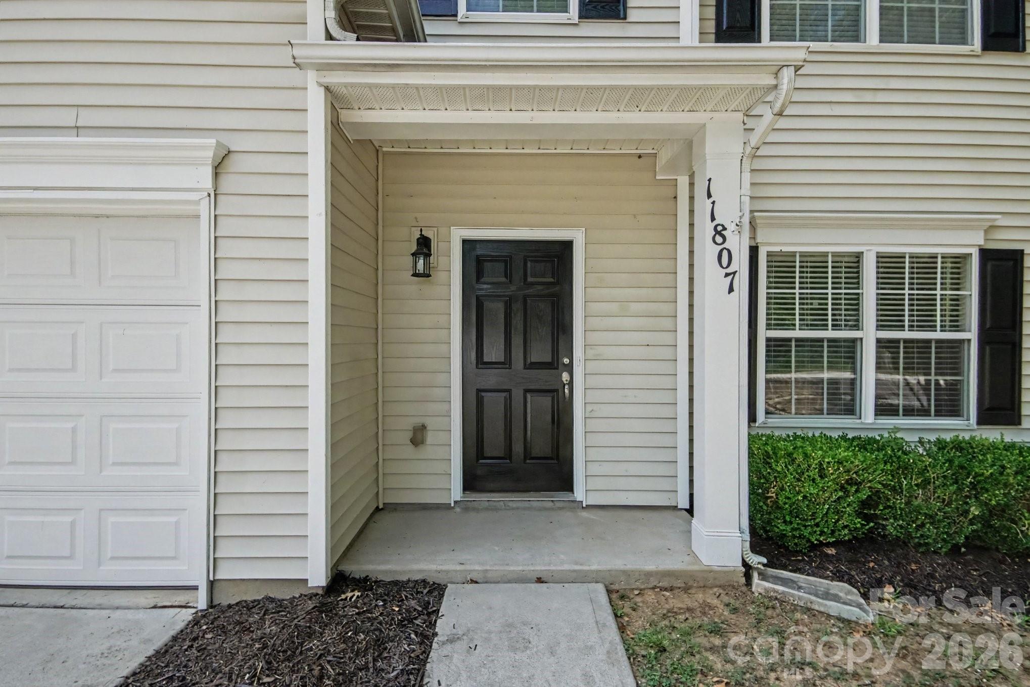 11807 Oak Street — Charlotte