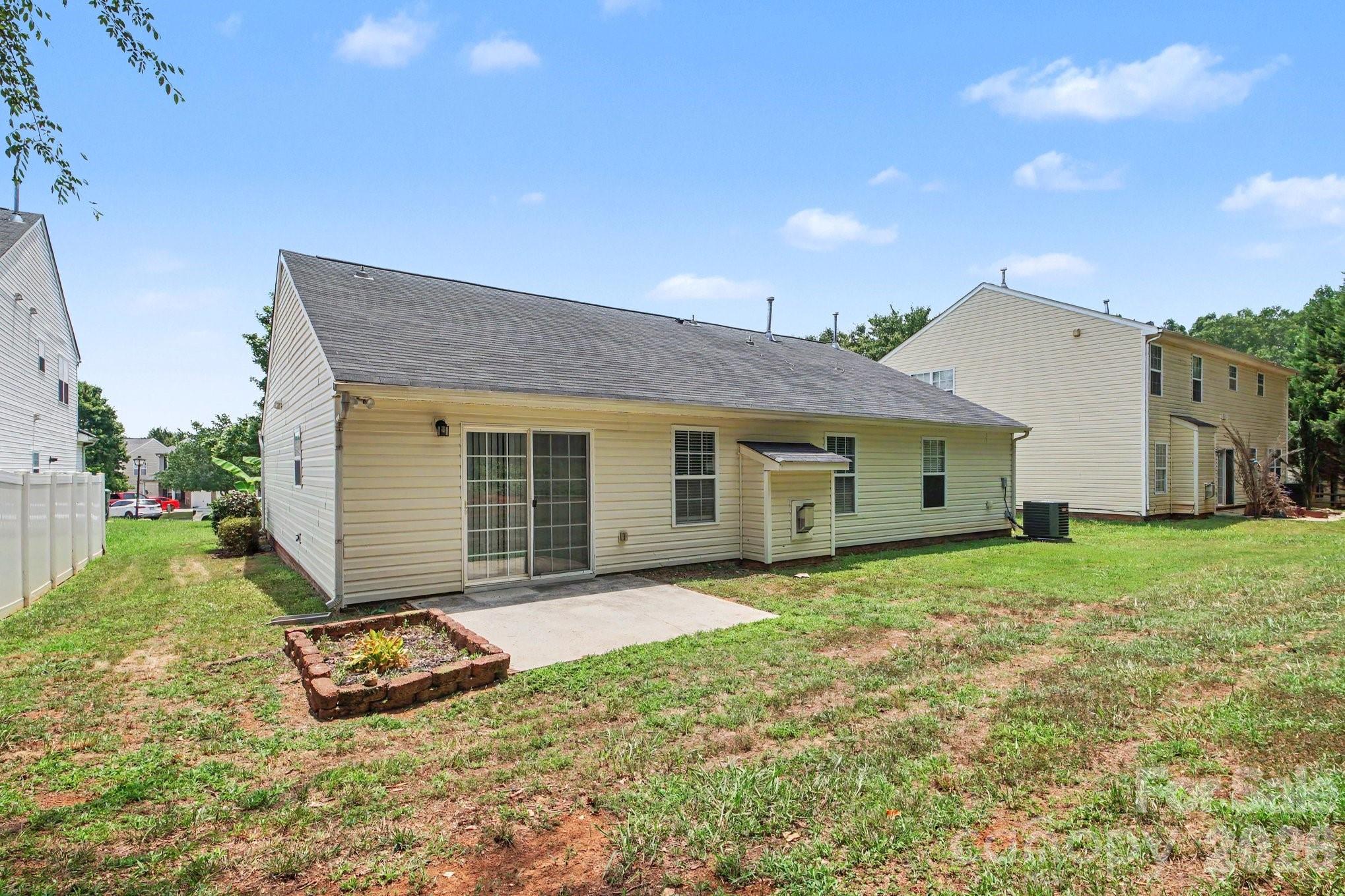 108 Briarwood Lane — Mount Holly