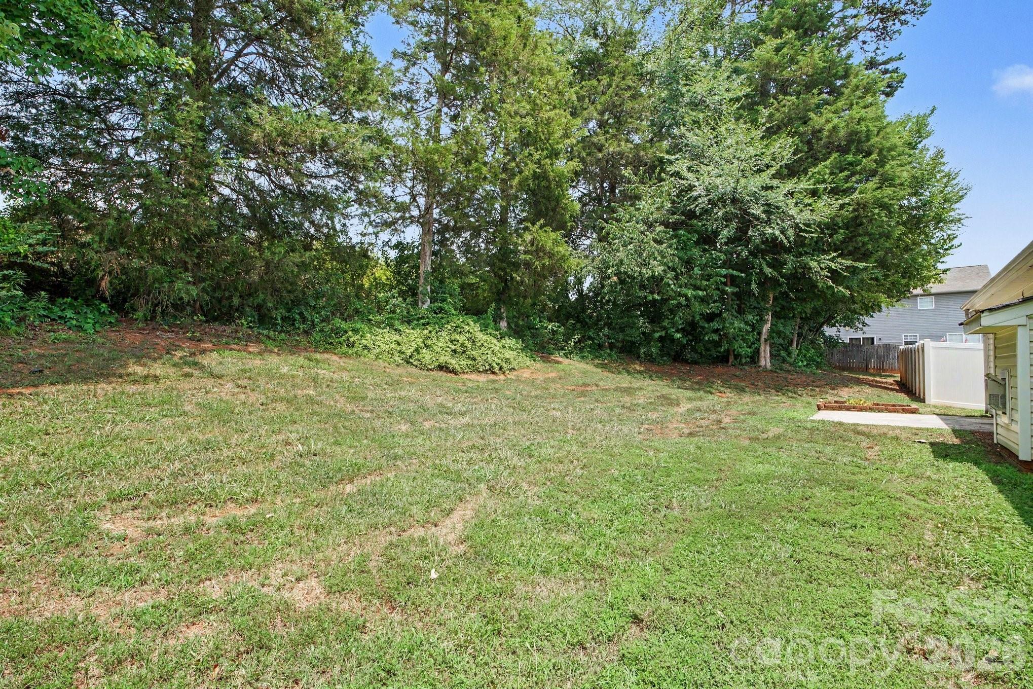 108 Briarwood Lane — Mount Holly