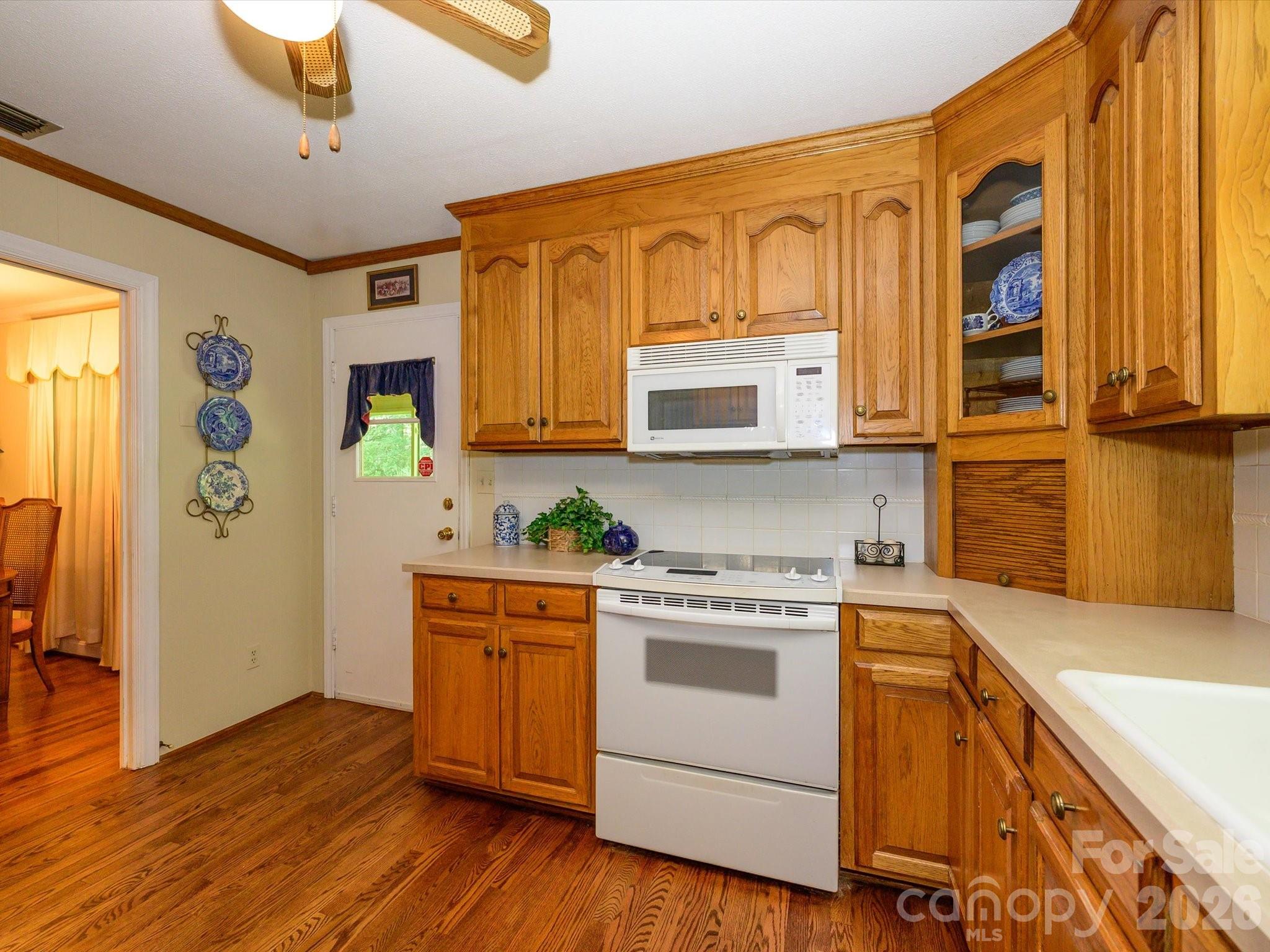 3712 Brookwood Road — Charlotte