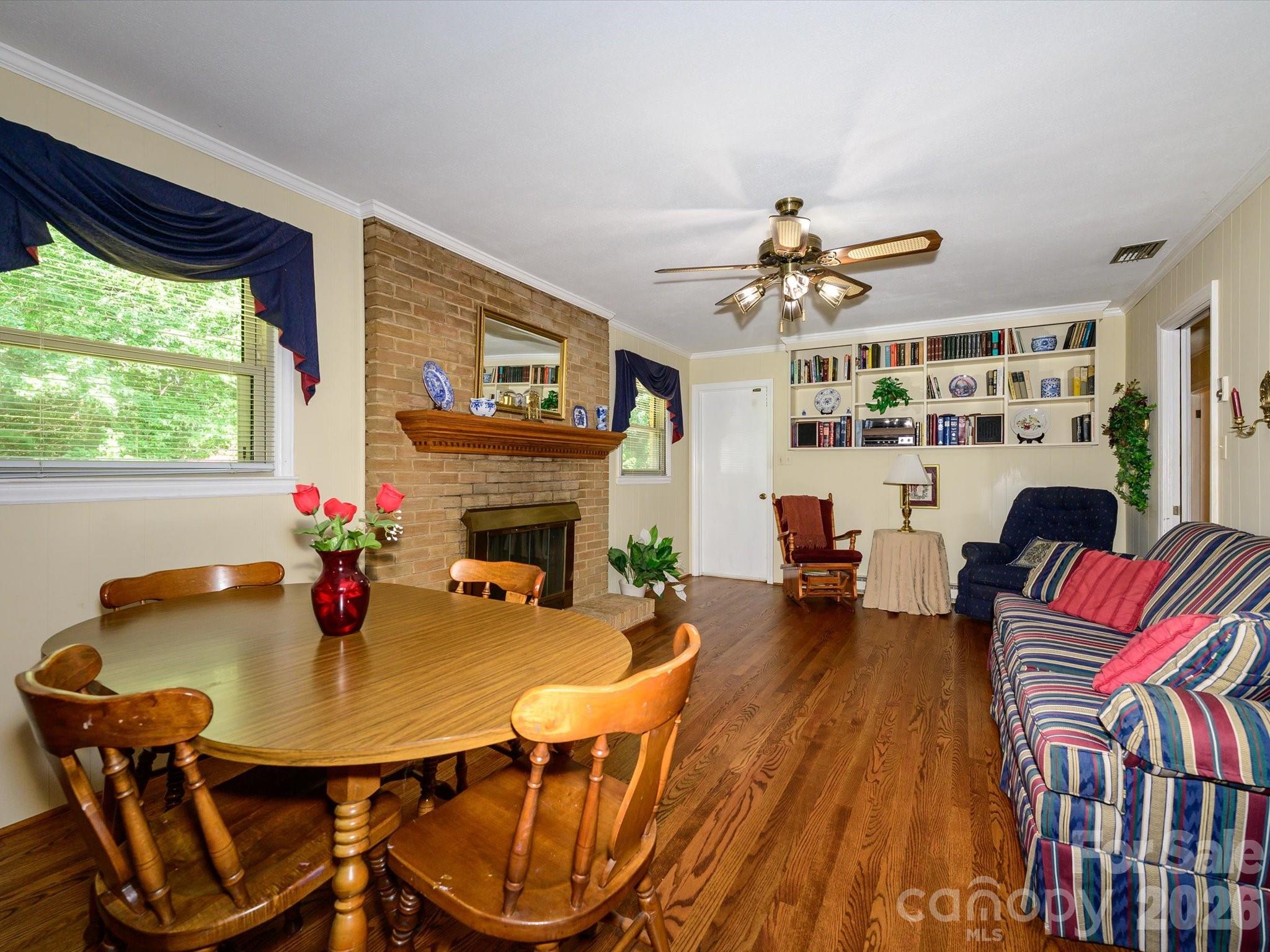 3712 Brookwood Road — Charlotte