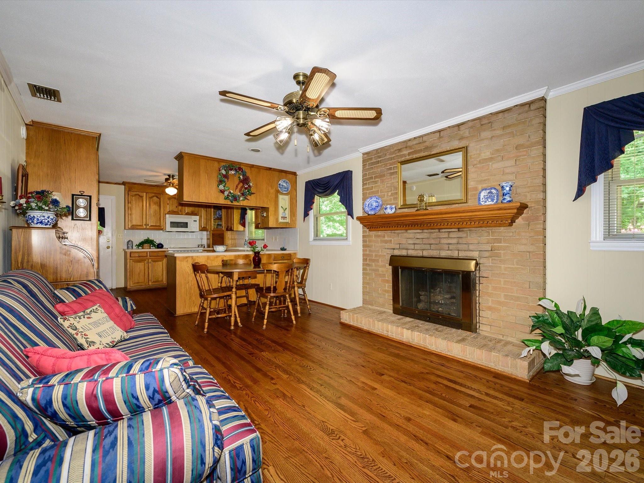 3712 Brookwood Road — Charlotte