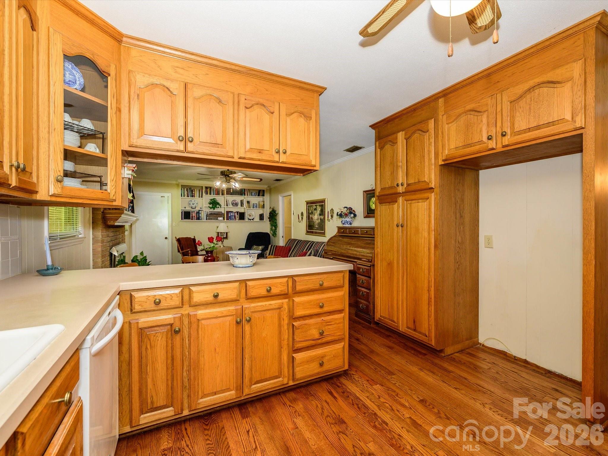 3712 Brookwood Road — Charlotte