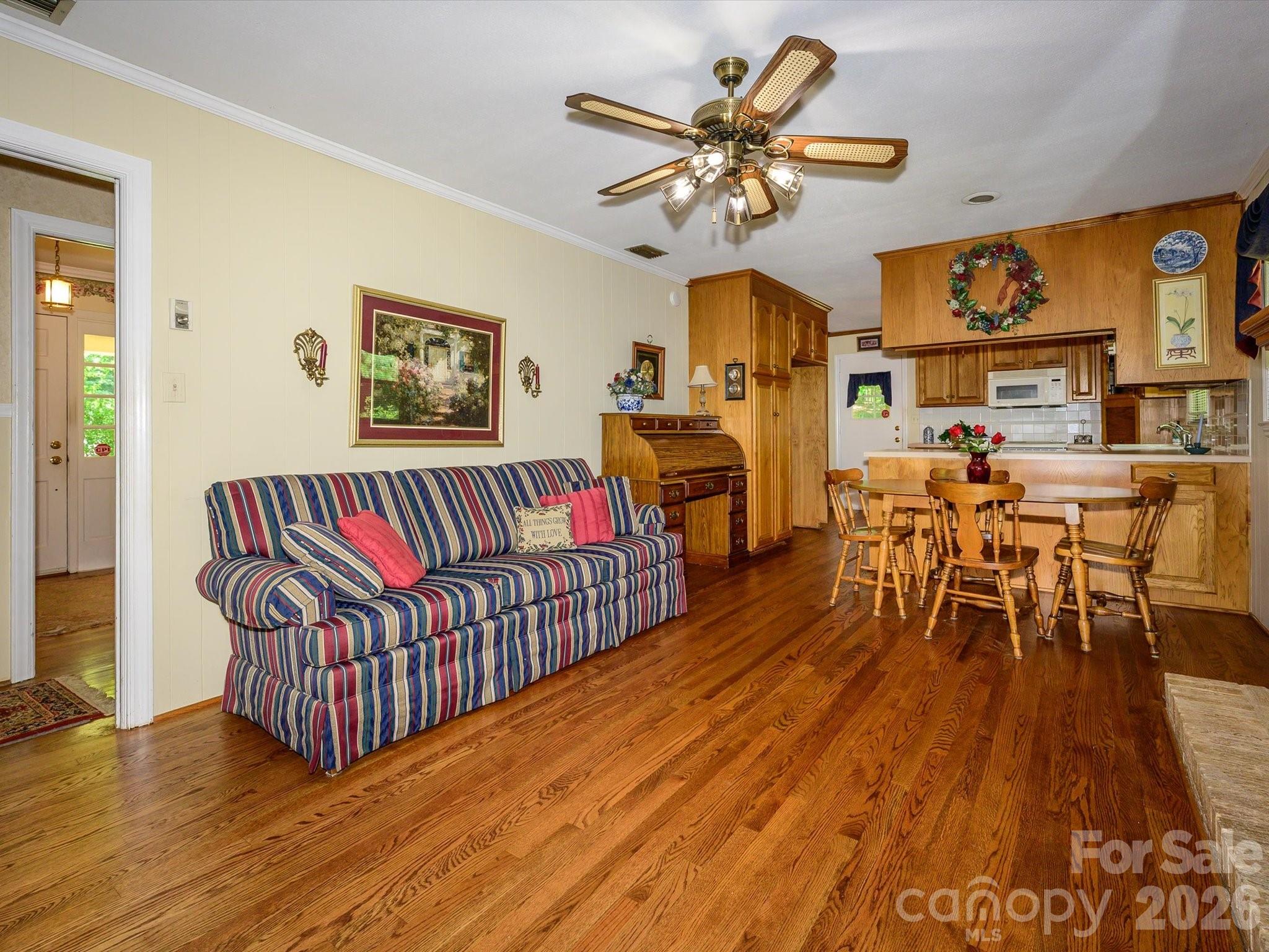 3712 Brookwood Road — Charlotte