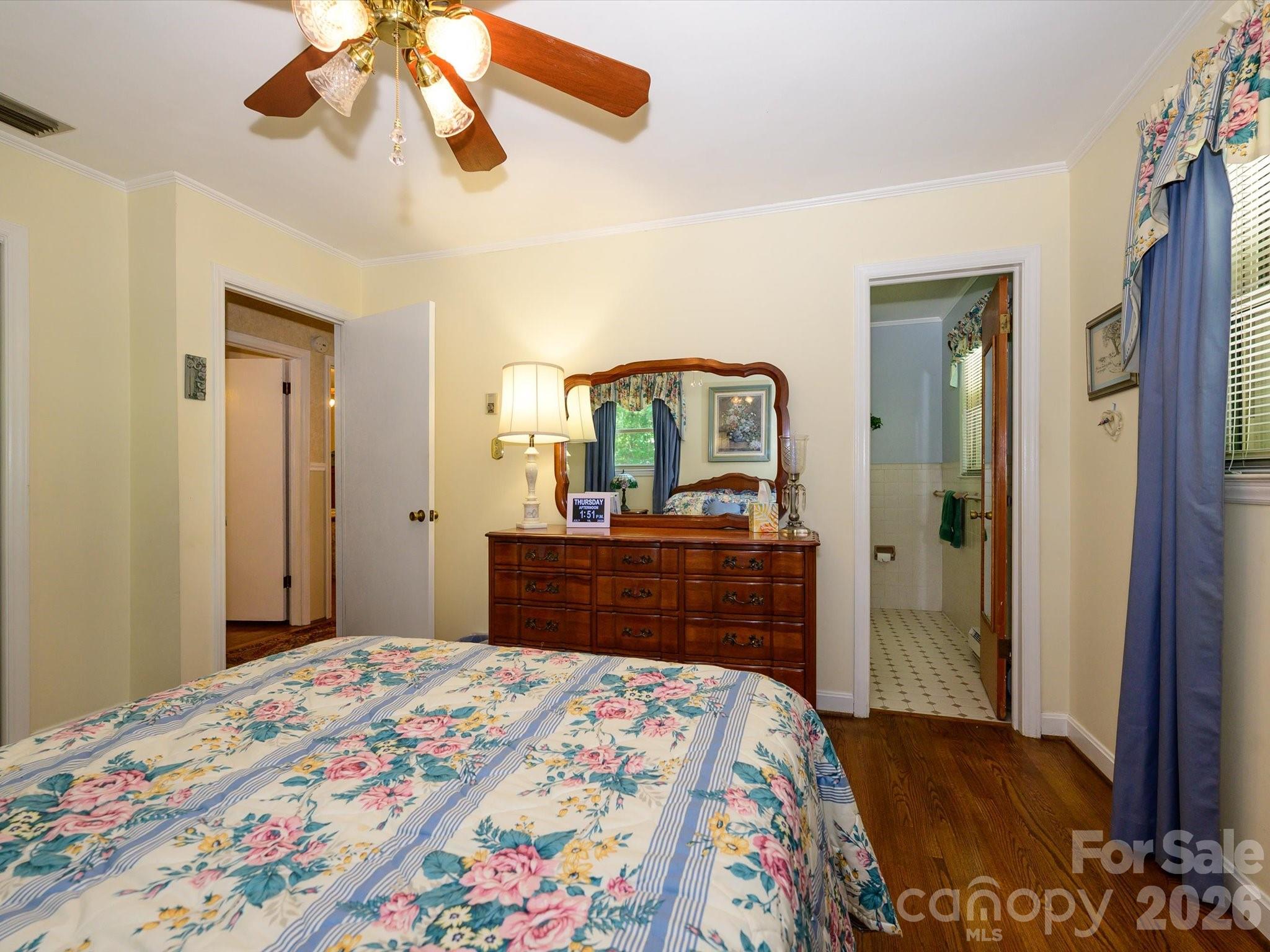 3712 Brookwood Road — Charlotte