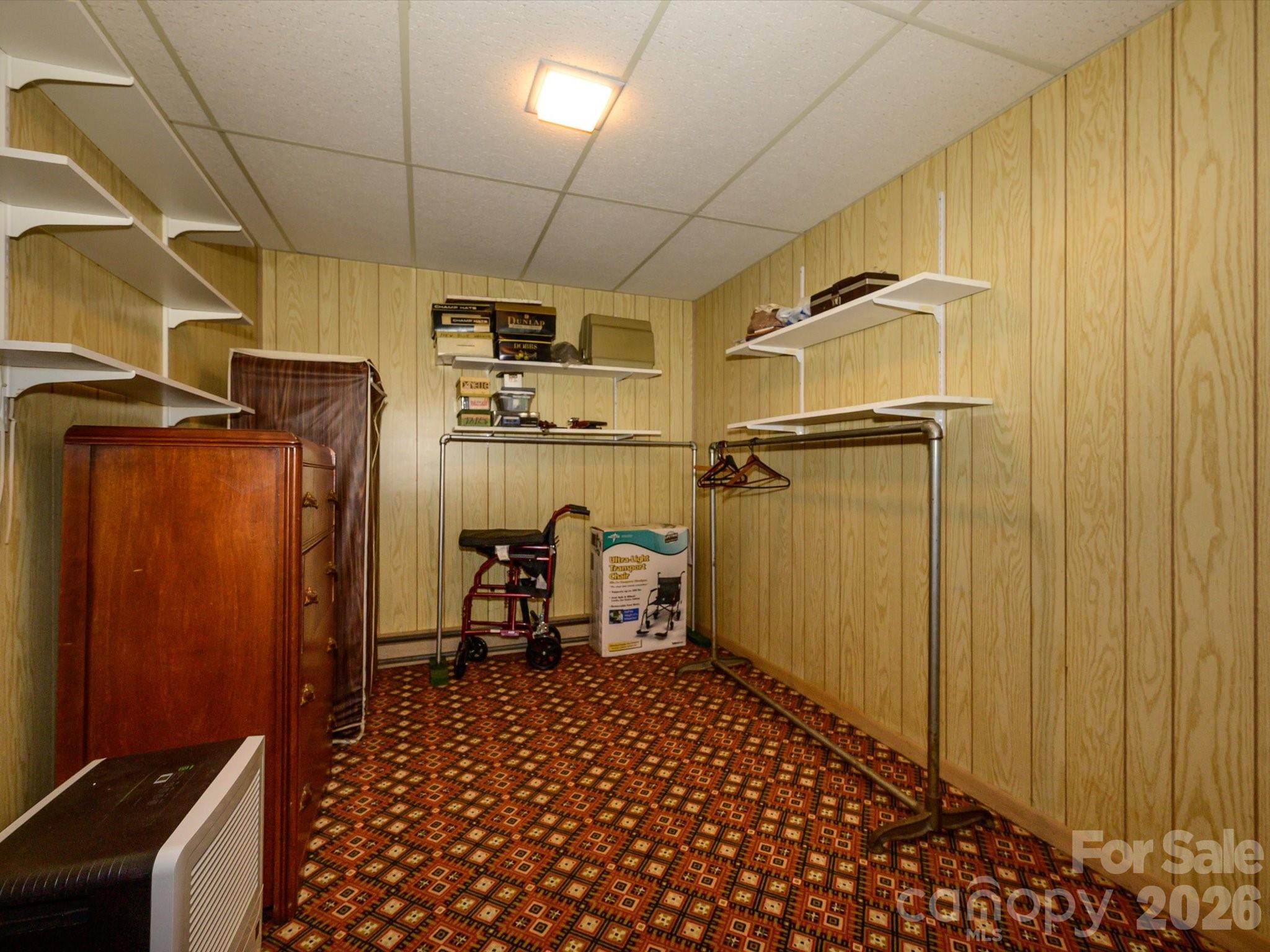 3712 Brookwood Road — Charlotte