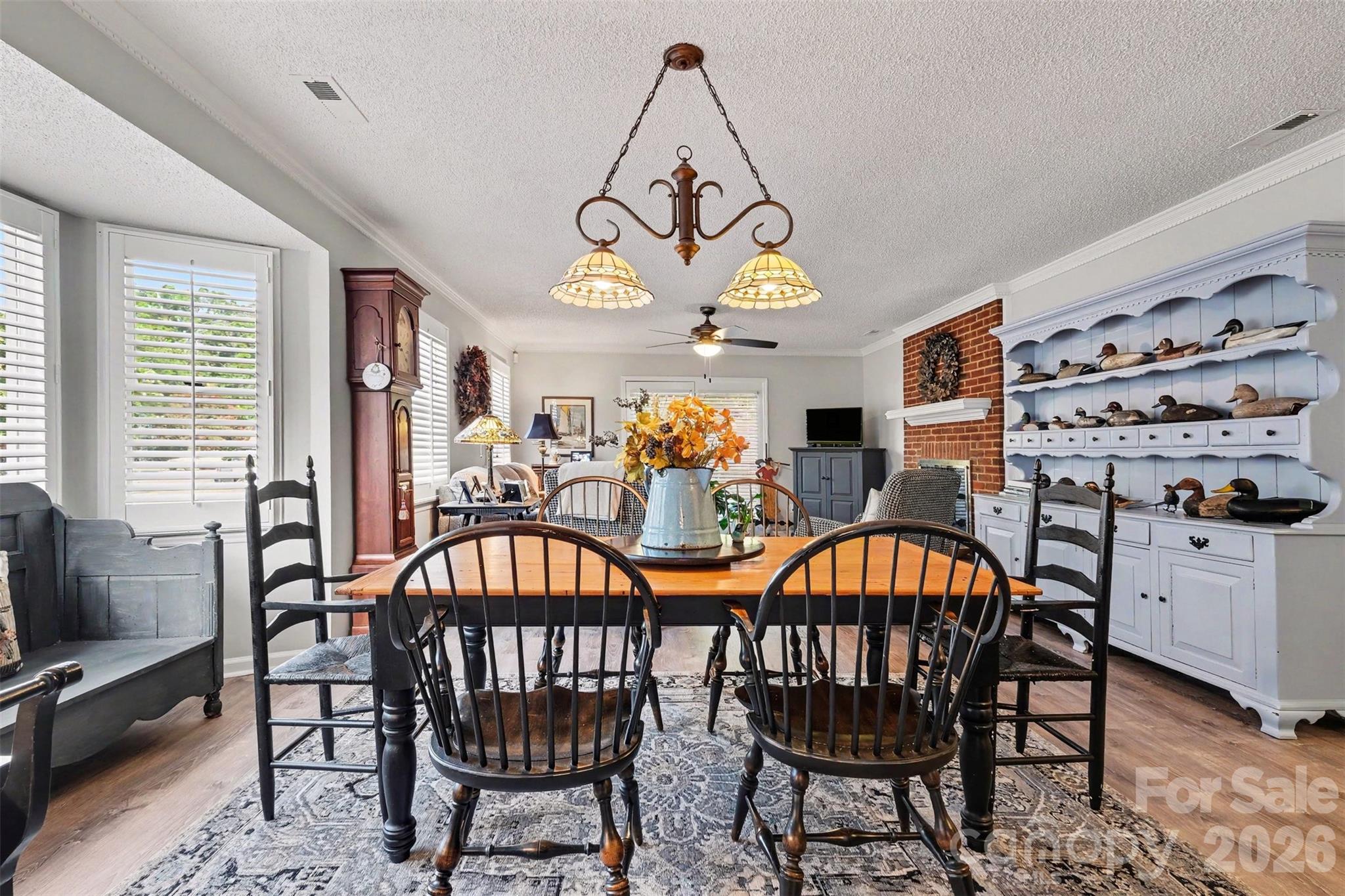 8427 Coulwood Oak Lane — Charlotte