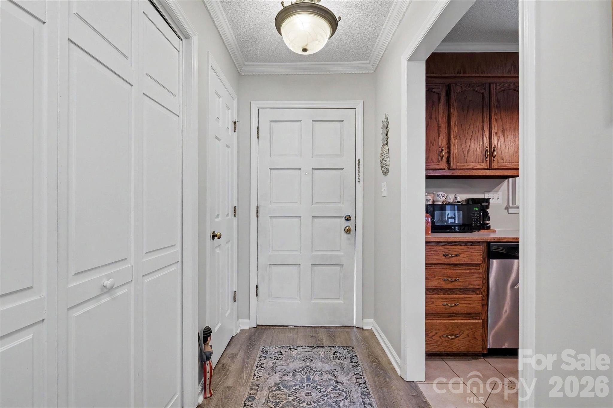 8427 Coulwood Oak Lane — Charlotte