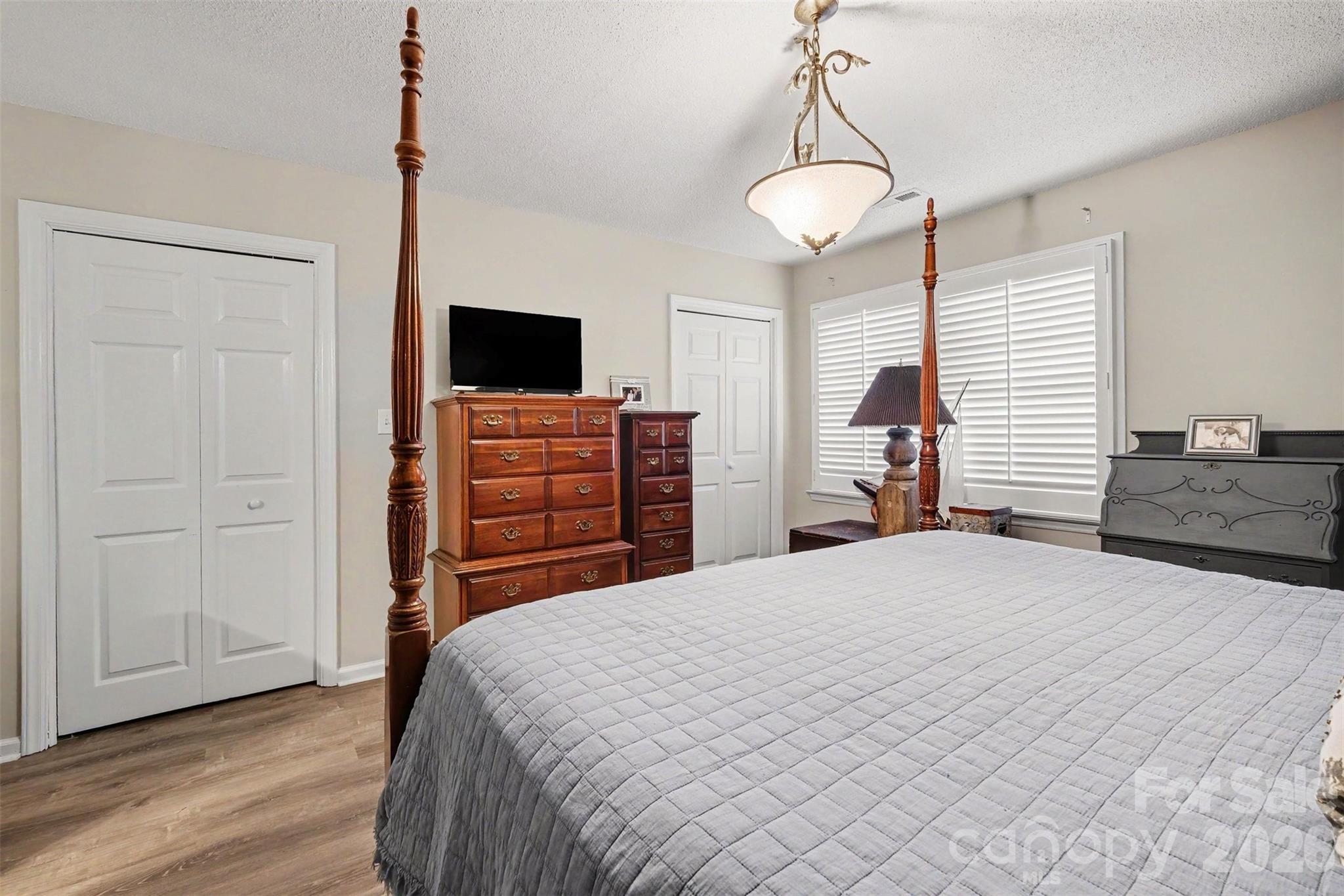 8427 Coulwood Oak Lane — Charlotte