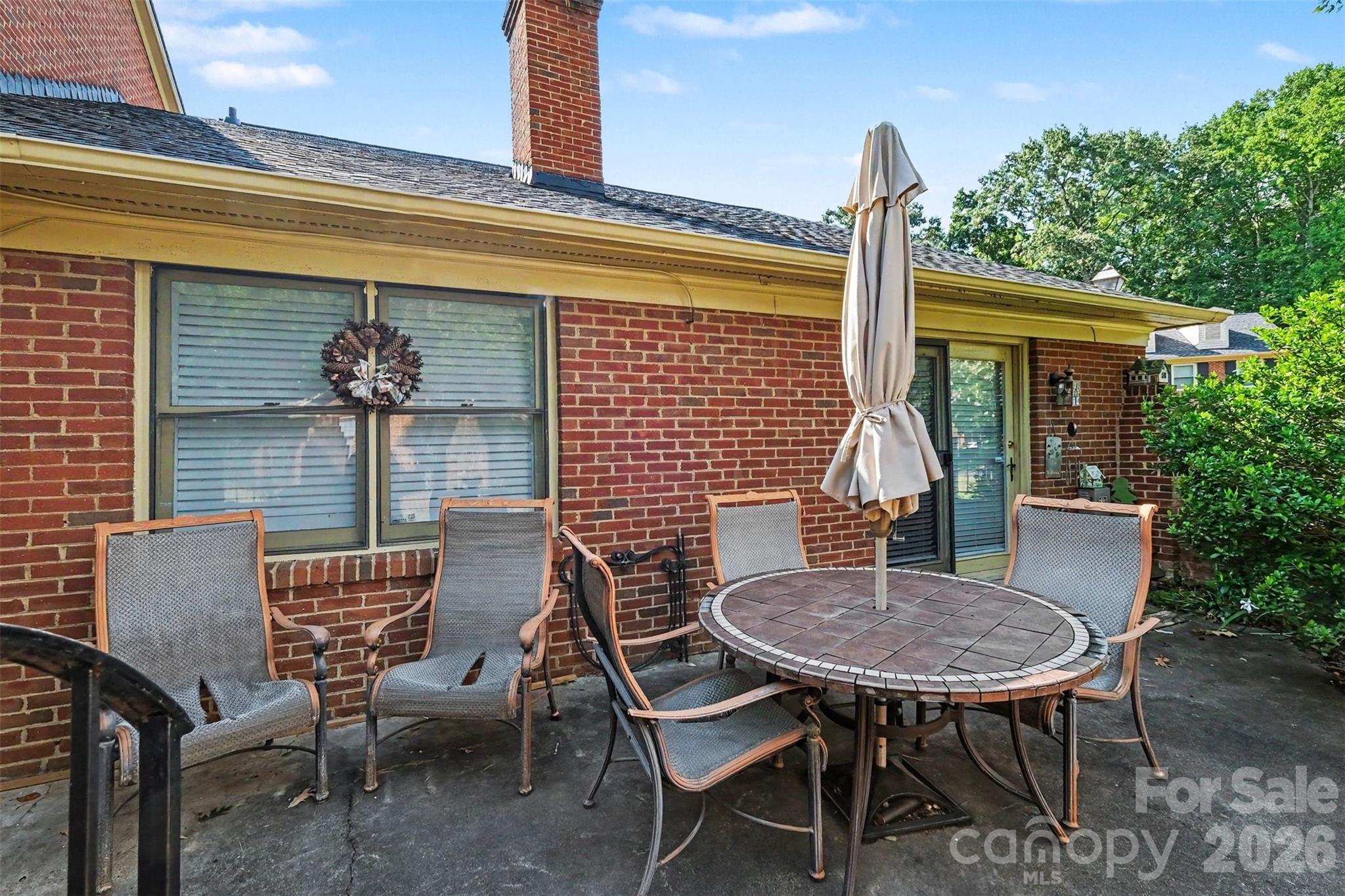 8427 Coulwood Oak Lane — Charlotte