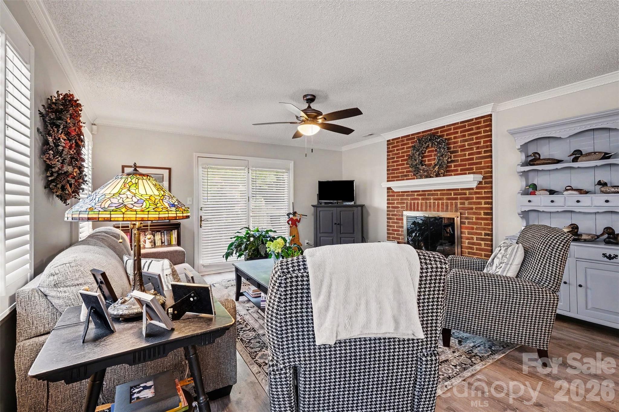 8427 Coulwood Oak Lane — Charlotte
