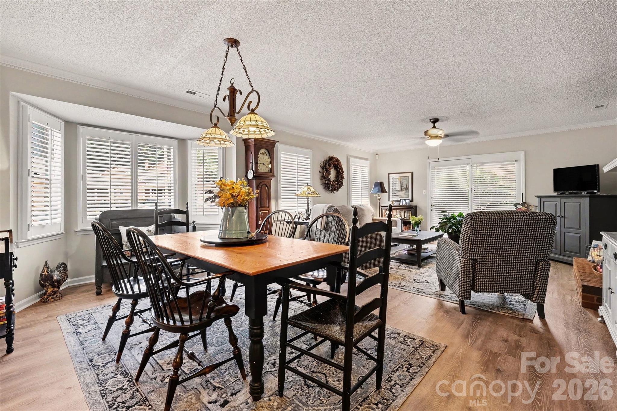 8427 Coulwood Oak Lane — Charlotte