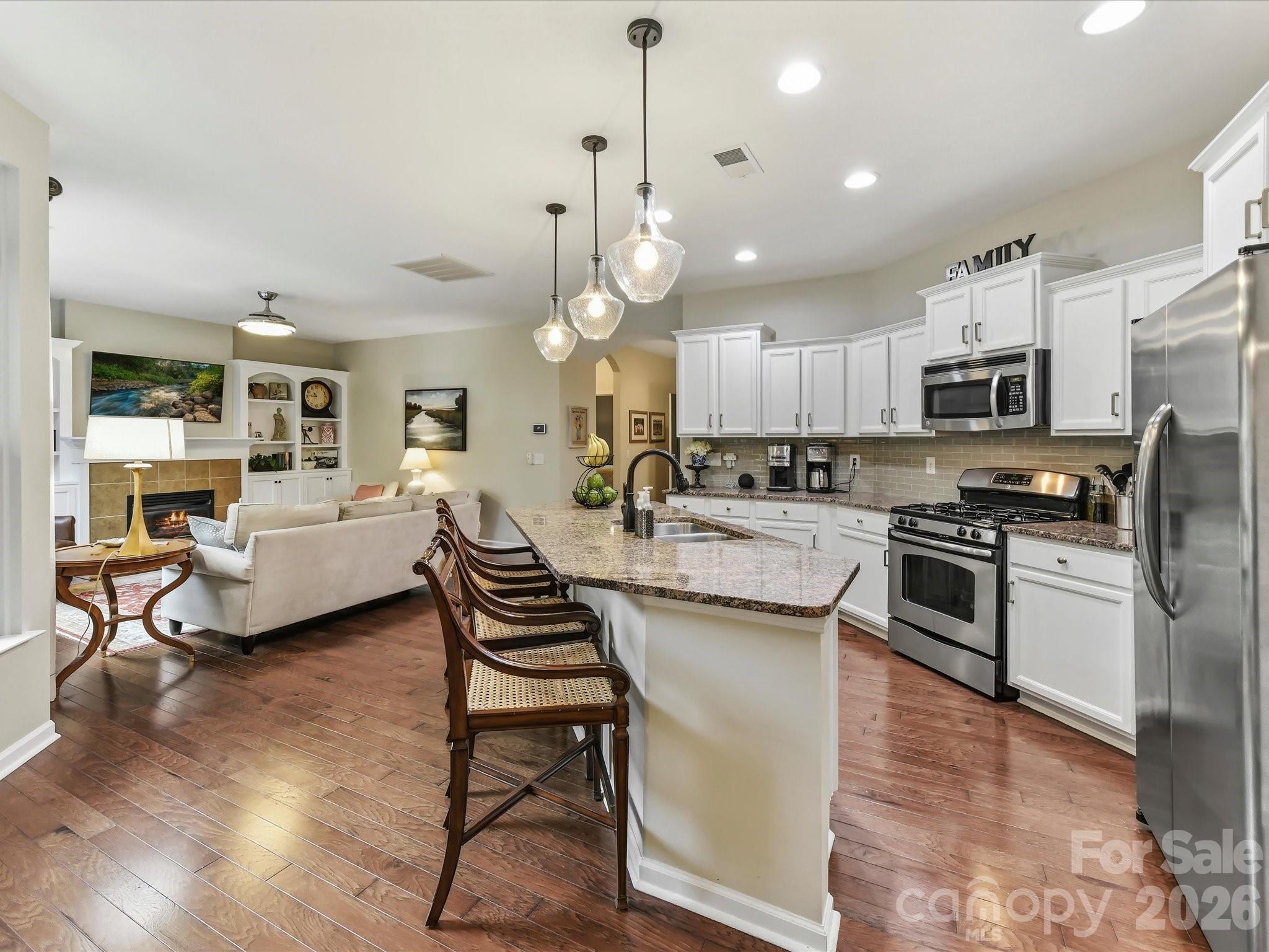 4415 Parkgate Drive — Matthews