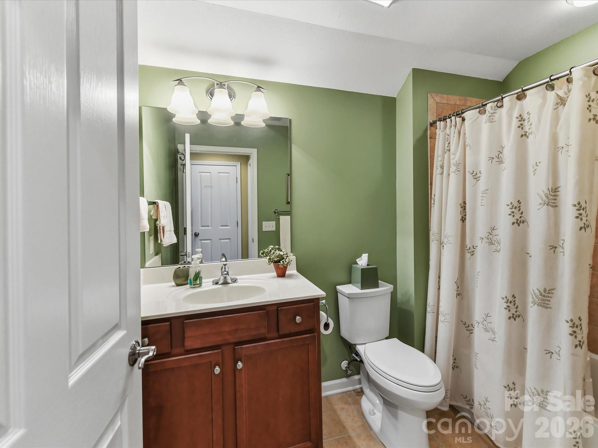 4415 Parkgate Drive — Matthews