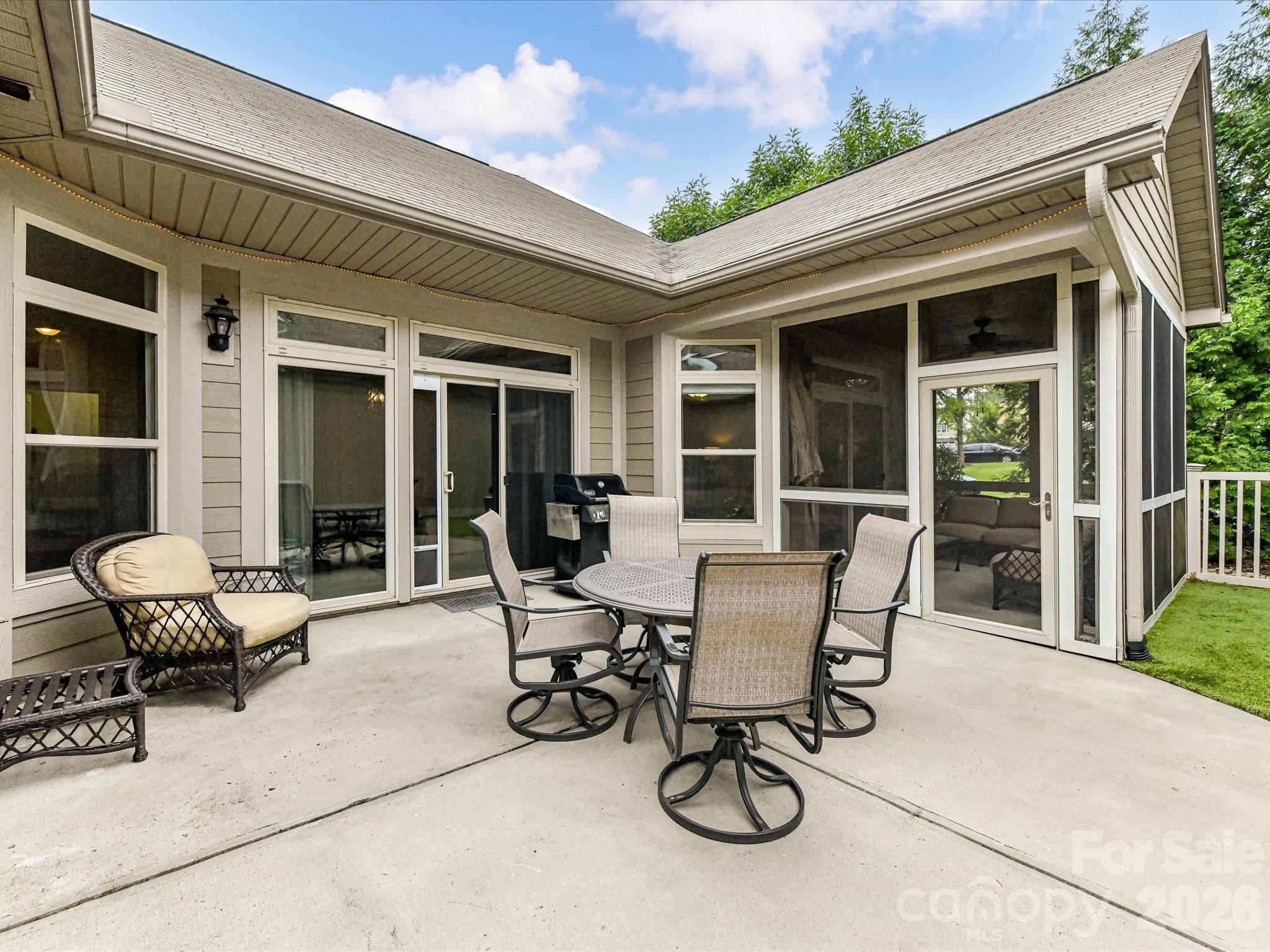 4415 Parkgate Drive — Matthews