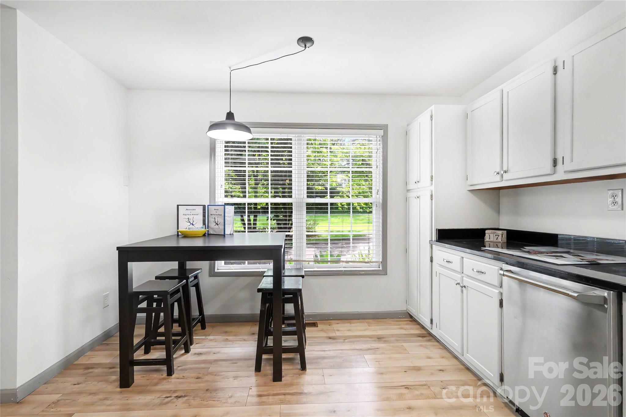 294 Riverview Boulevard — Lexington