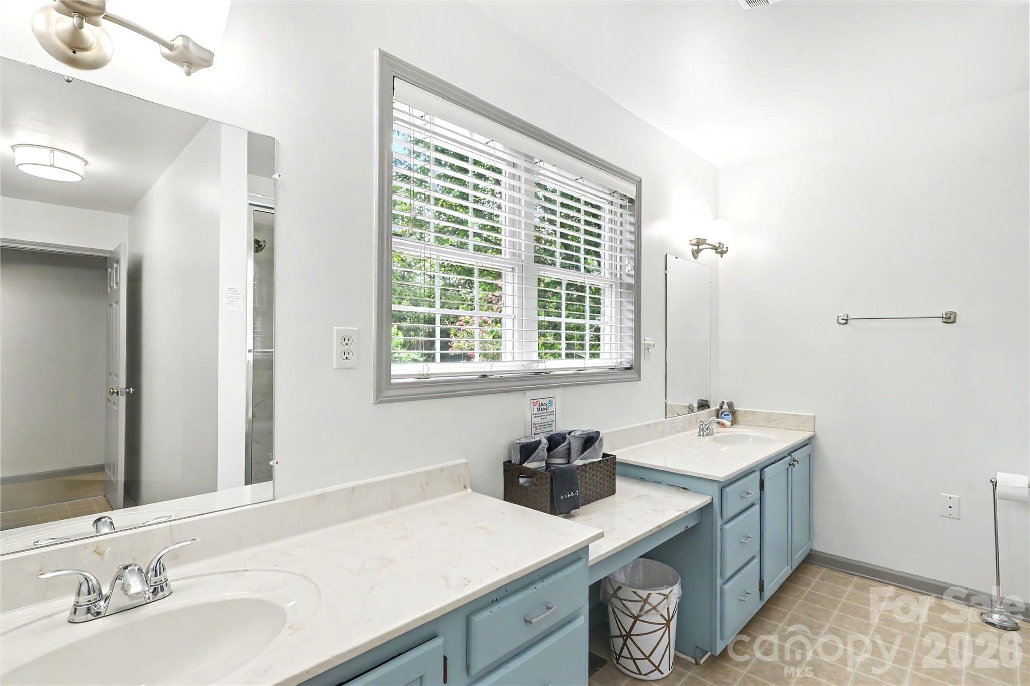 294 Riverview Boulevard — Lexington