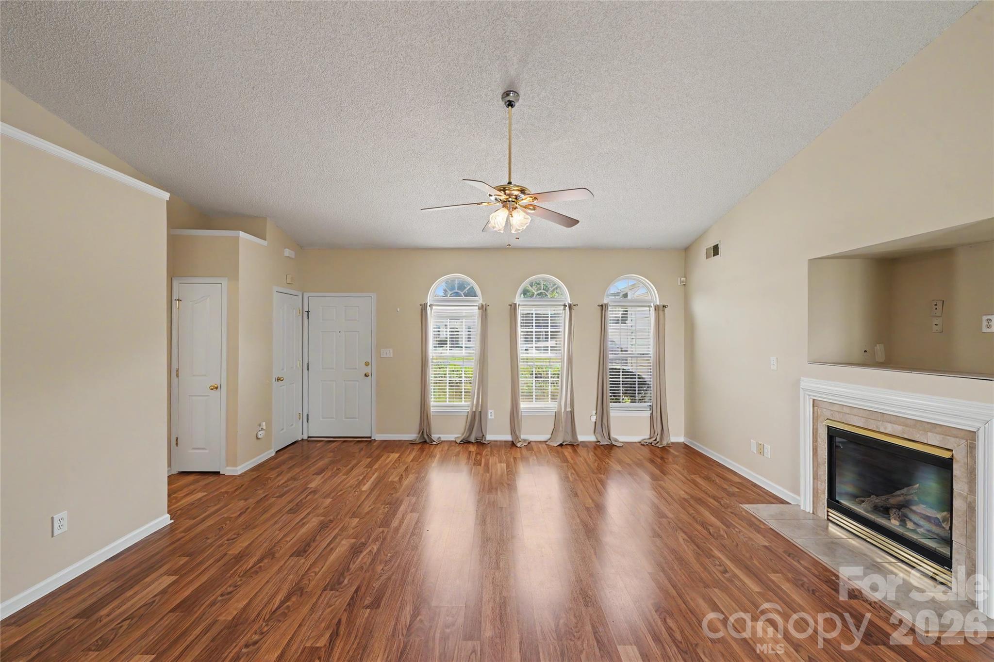10439 Green Hedge Avenue — Charlotte
