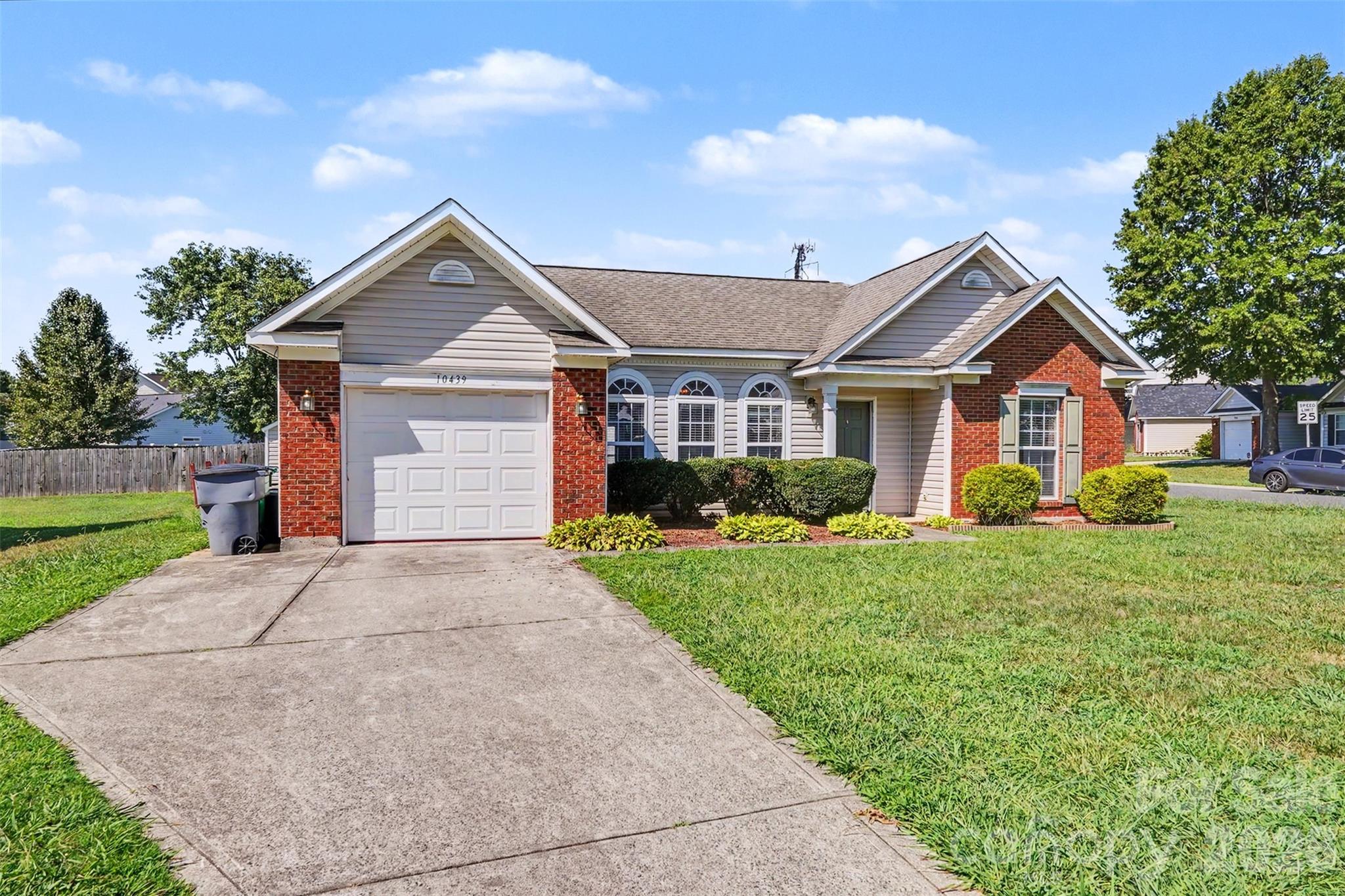 10439 Green Hedge Avenue — Charlotte