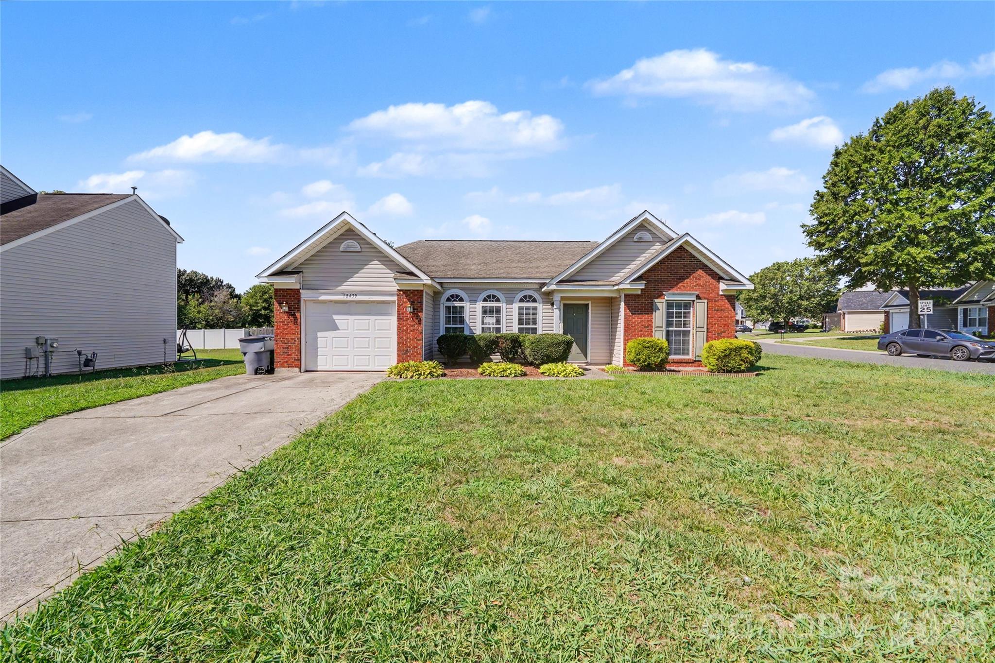 10439 Green Hedge Avenue — Charlotte