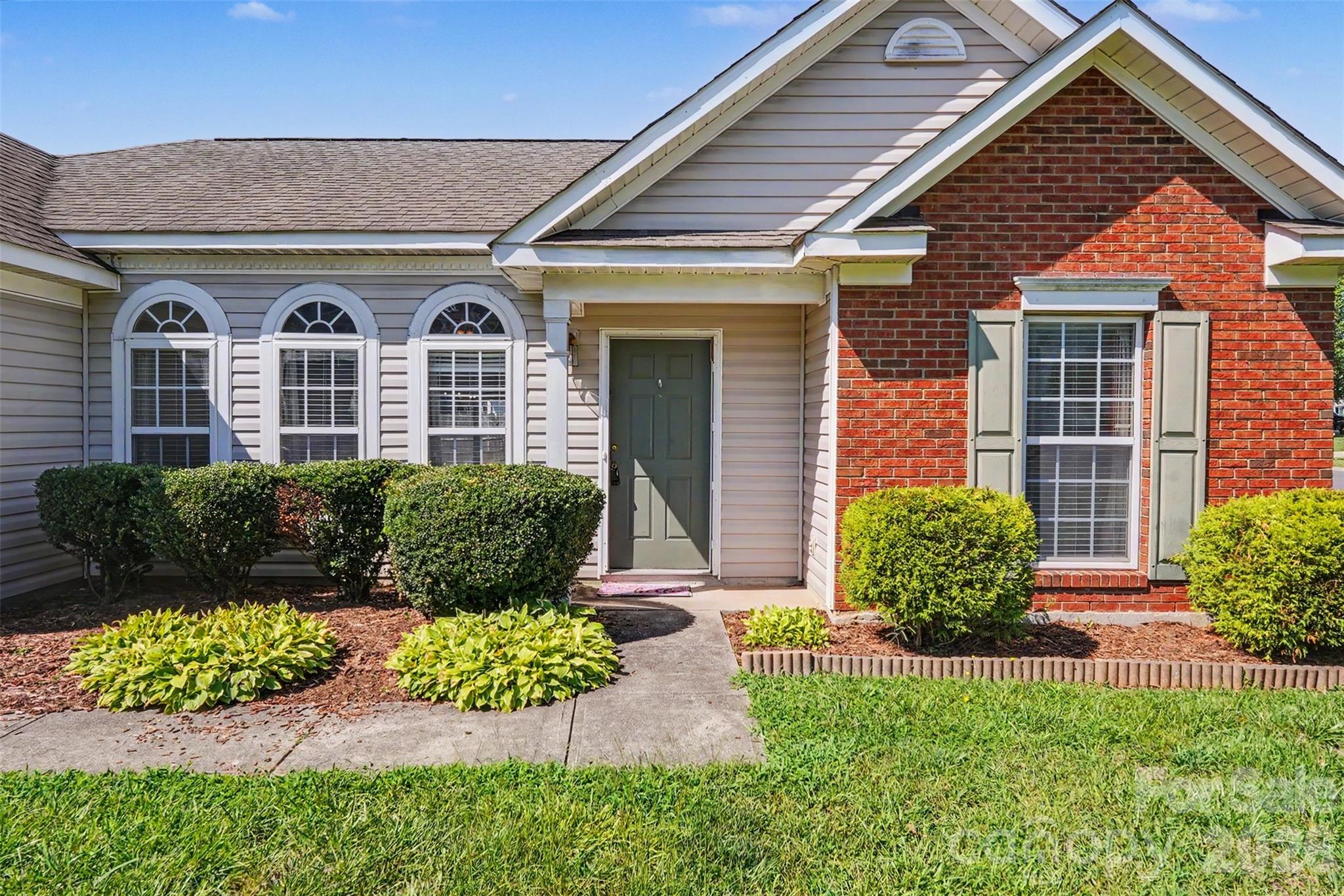 10439 Green Hedge Avenue — Charlotte