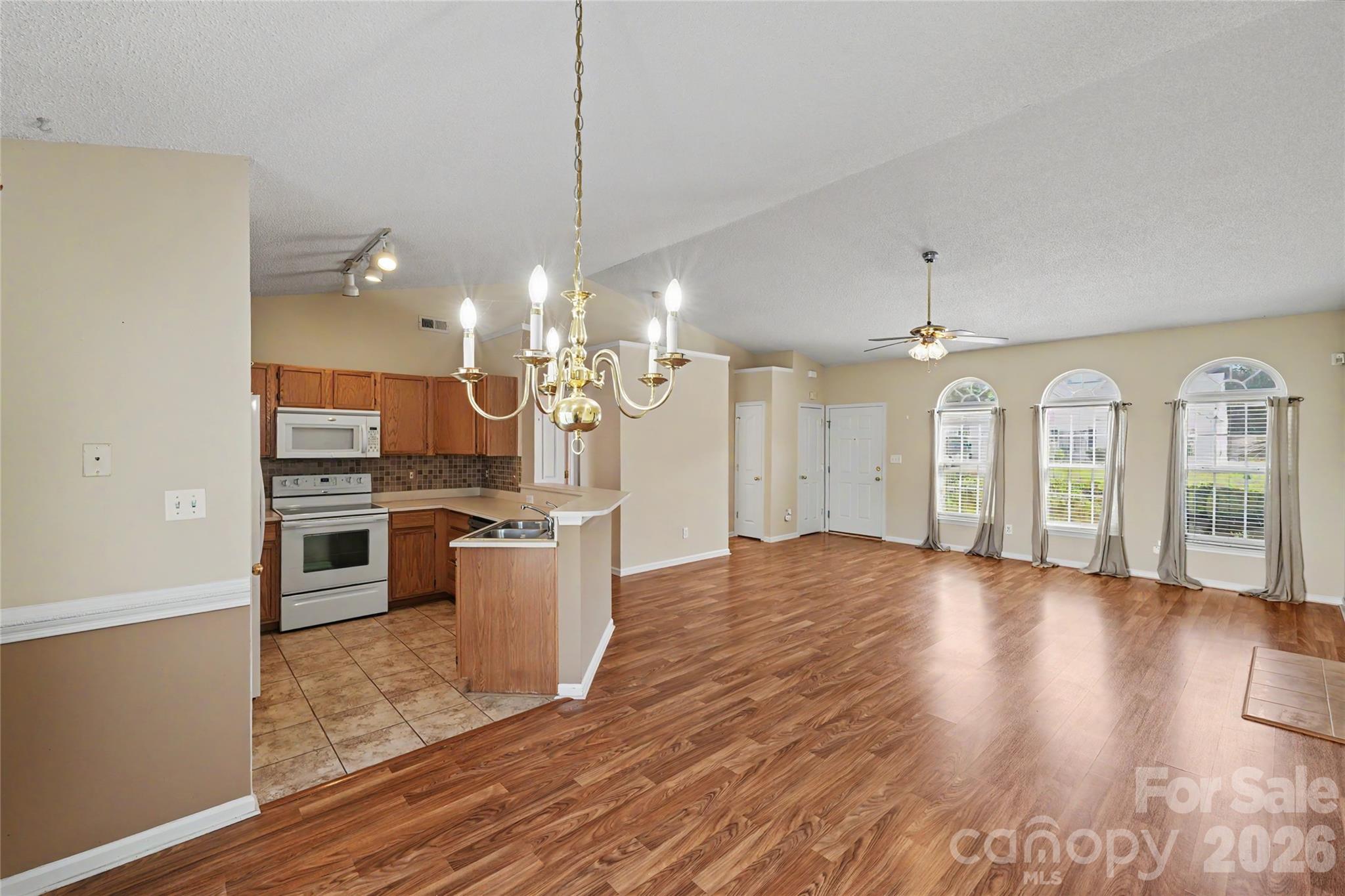 10439 Green Hedge Avenue — Charlotte