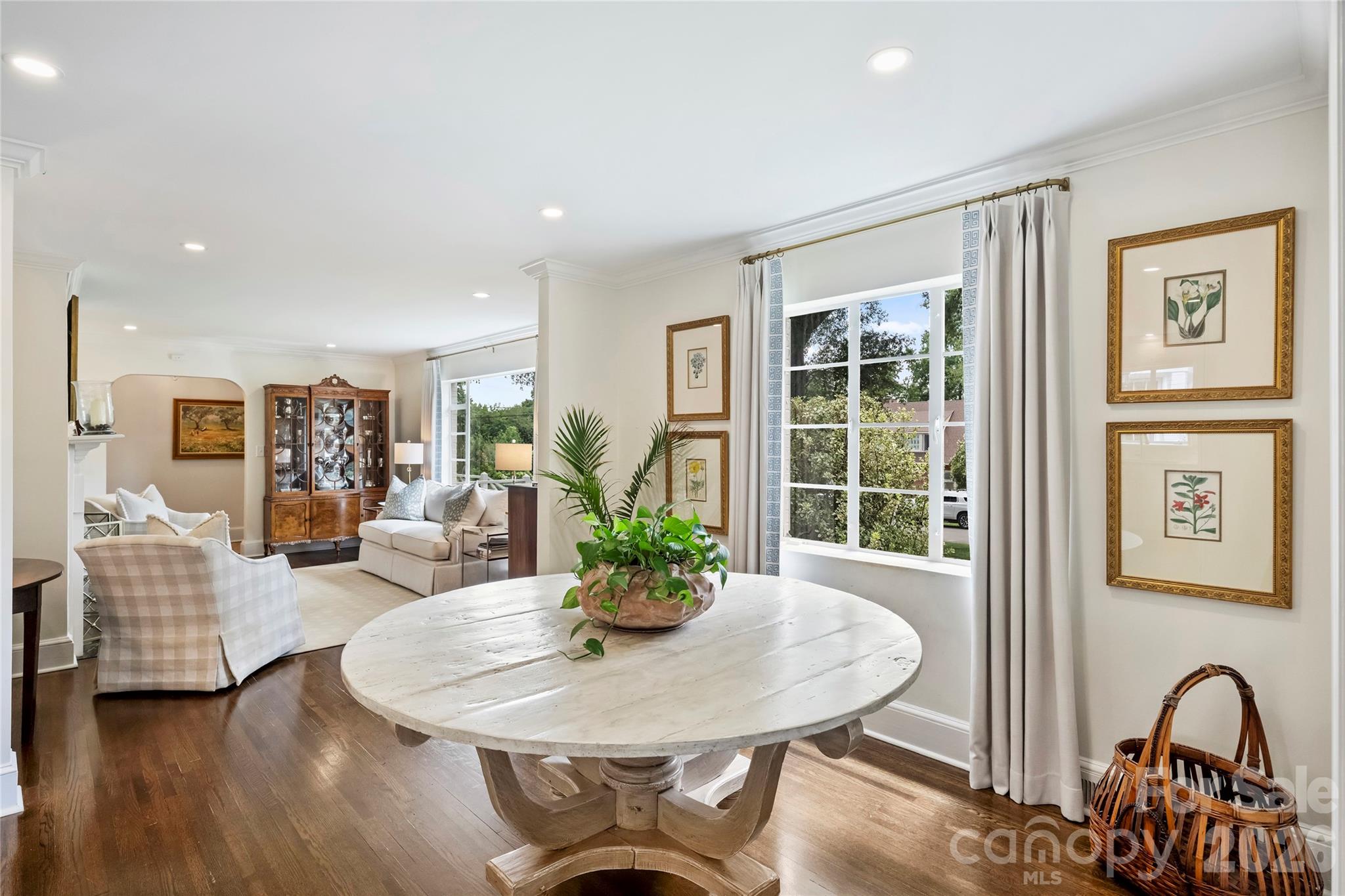 246 S Canterbury Road — Charlotte