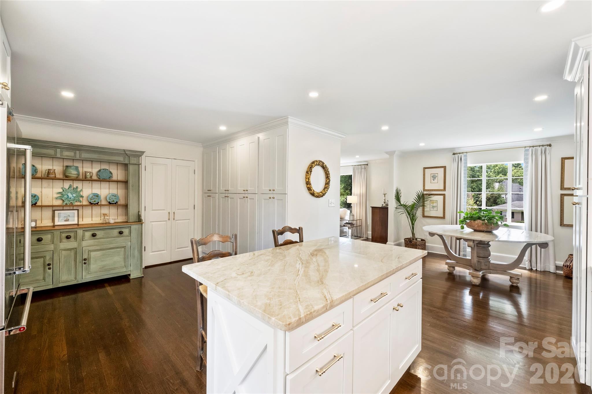 246 S Canterbury Road — Charlotte