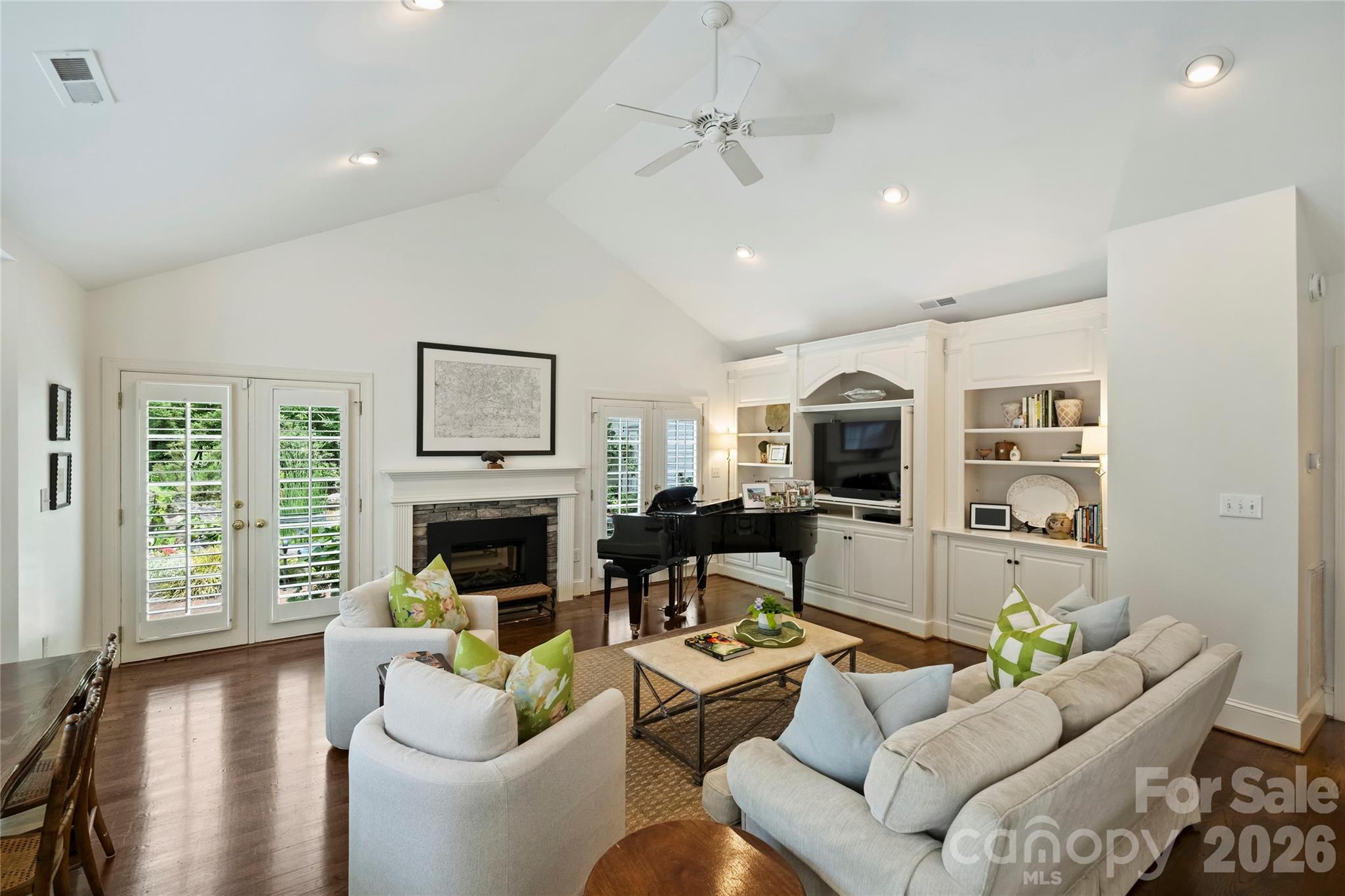 246 S Canterbury Road — Charlotte