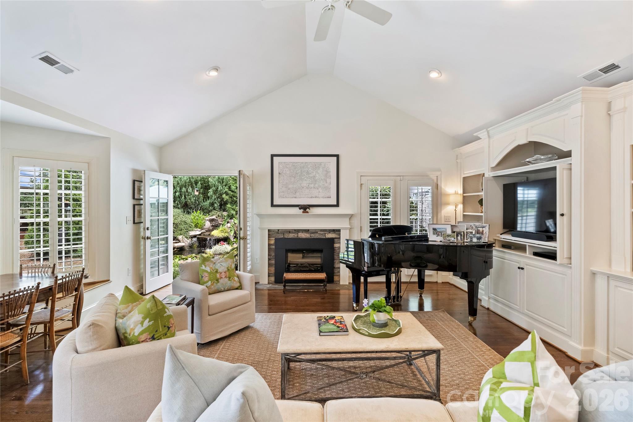 246 S Canterbury Road — Charlotte