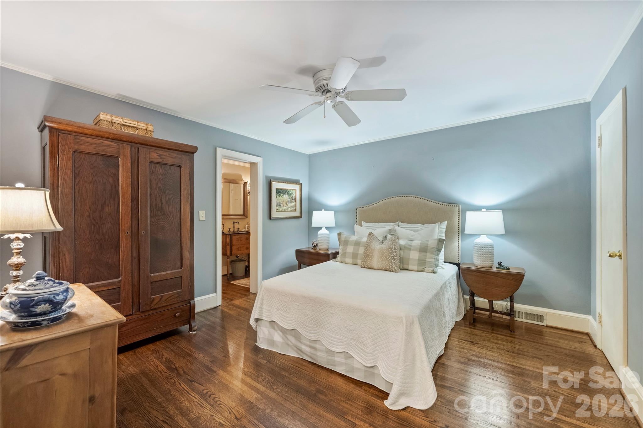 246 S Canterbury Road — Charlotte