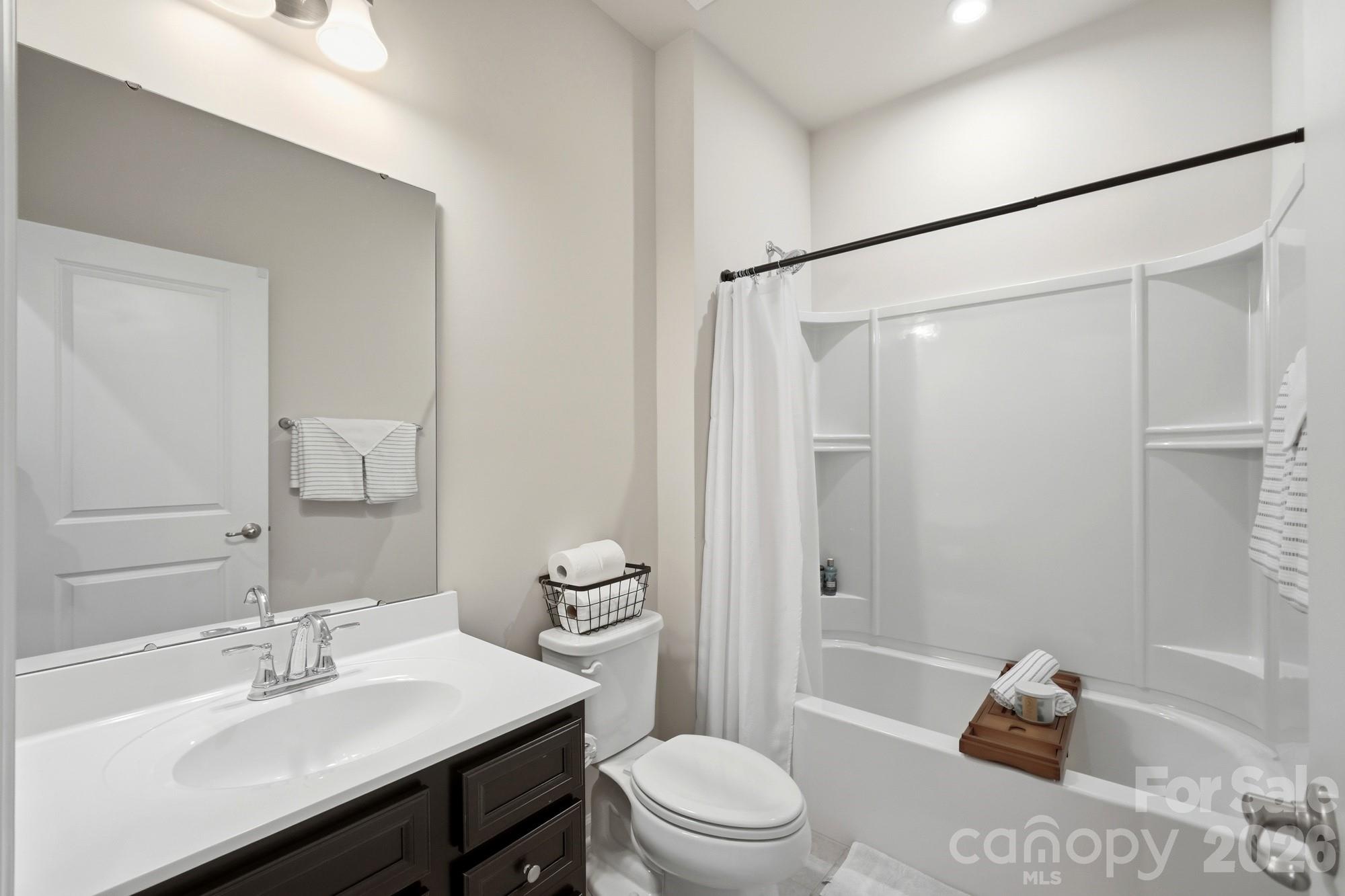 435 Lahinch Drive — Fort Mill