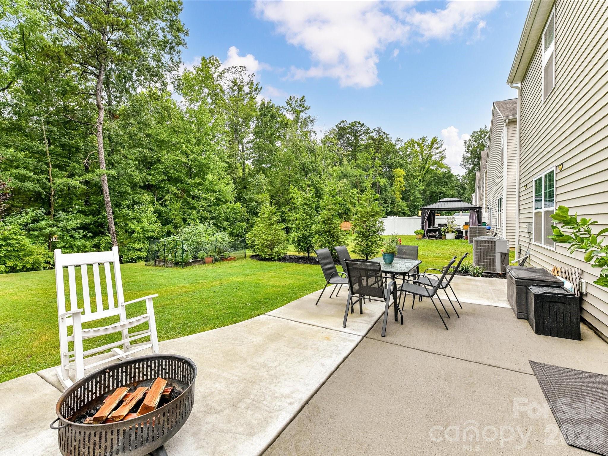 724 Larmore Avenue — Charlotte