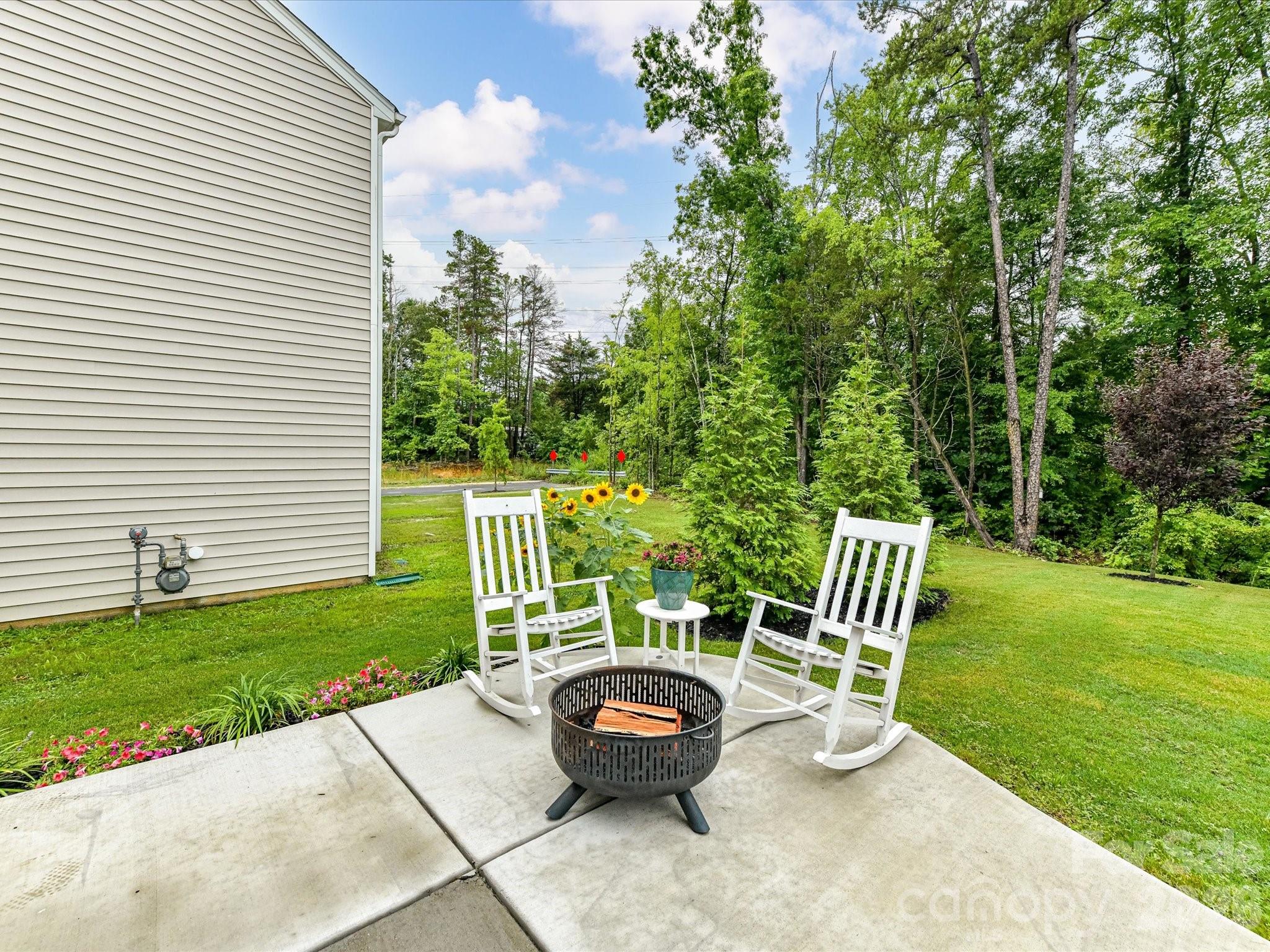 724 Larmore Avenue — Charlotte
