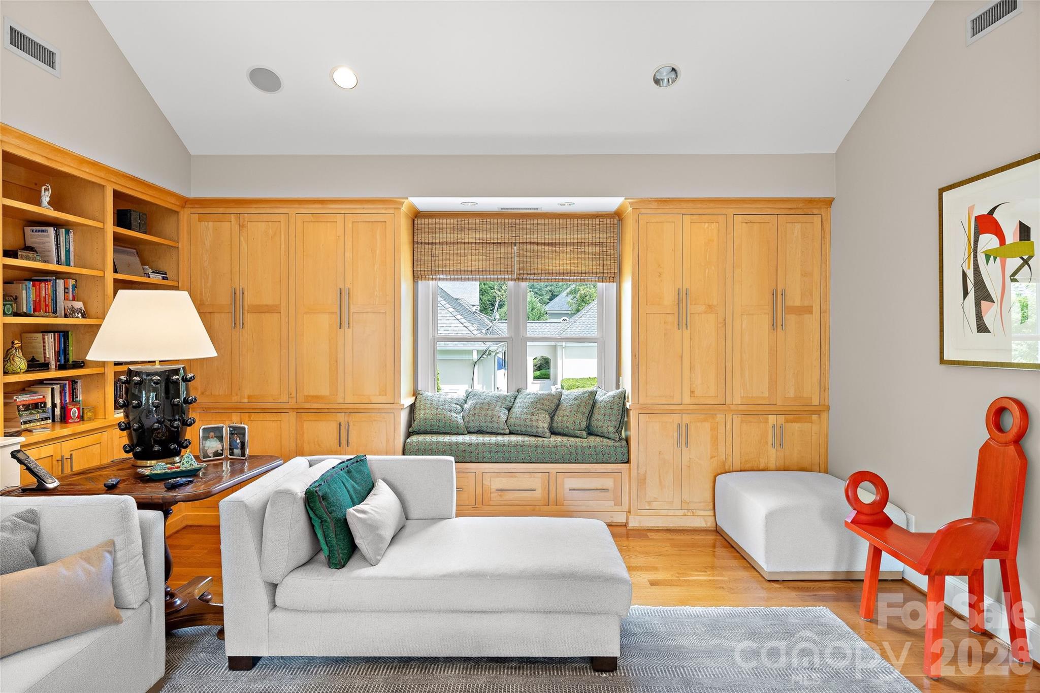 5411 Mirabell Road — Charlotte