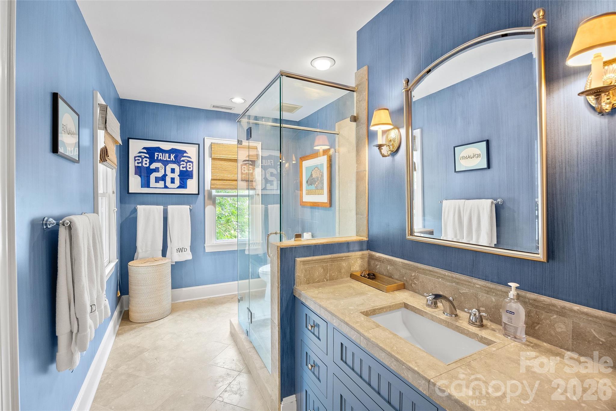 5411 Mirabell Road — Charlotte