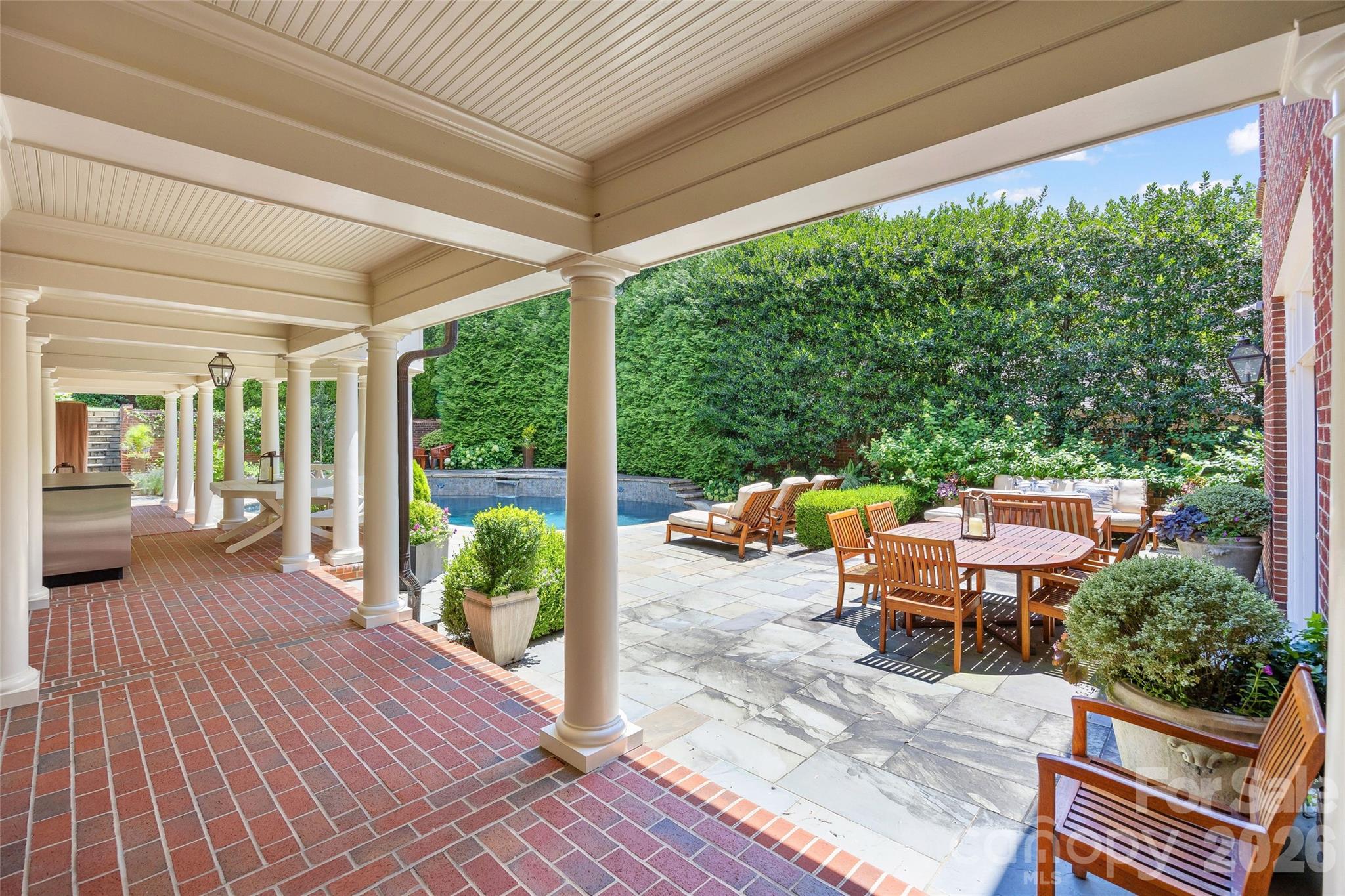 5411 Mirabell Road — Charlotte