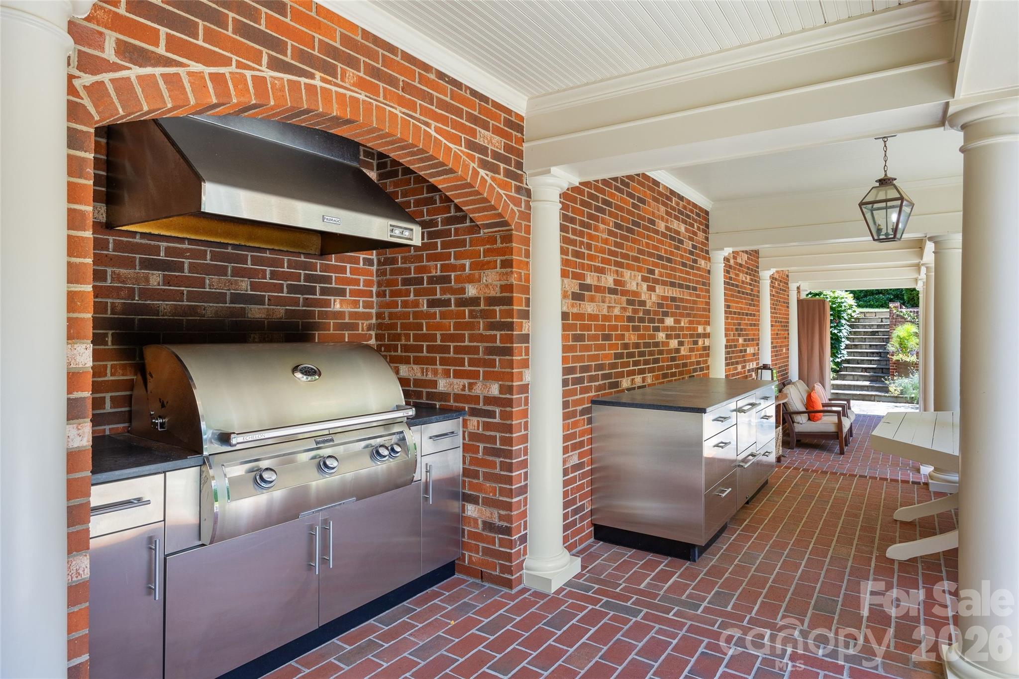 5411 Mirabell Road — Charlotte