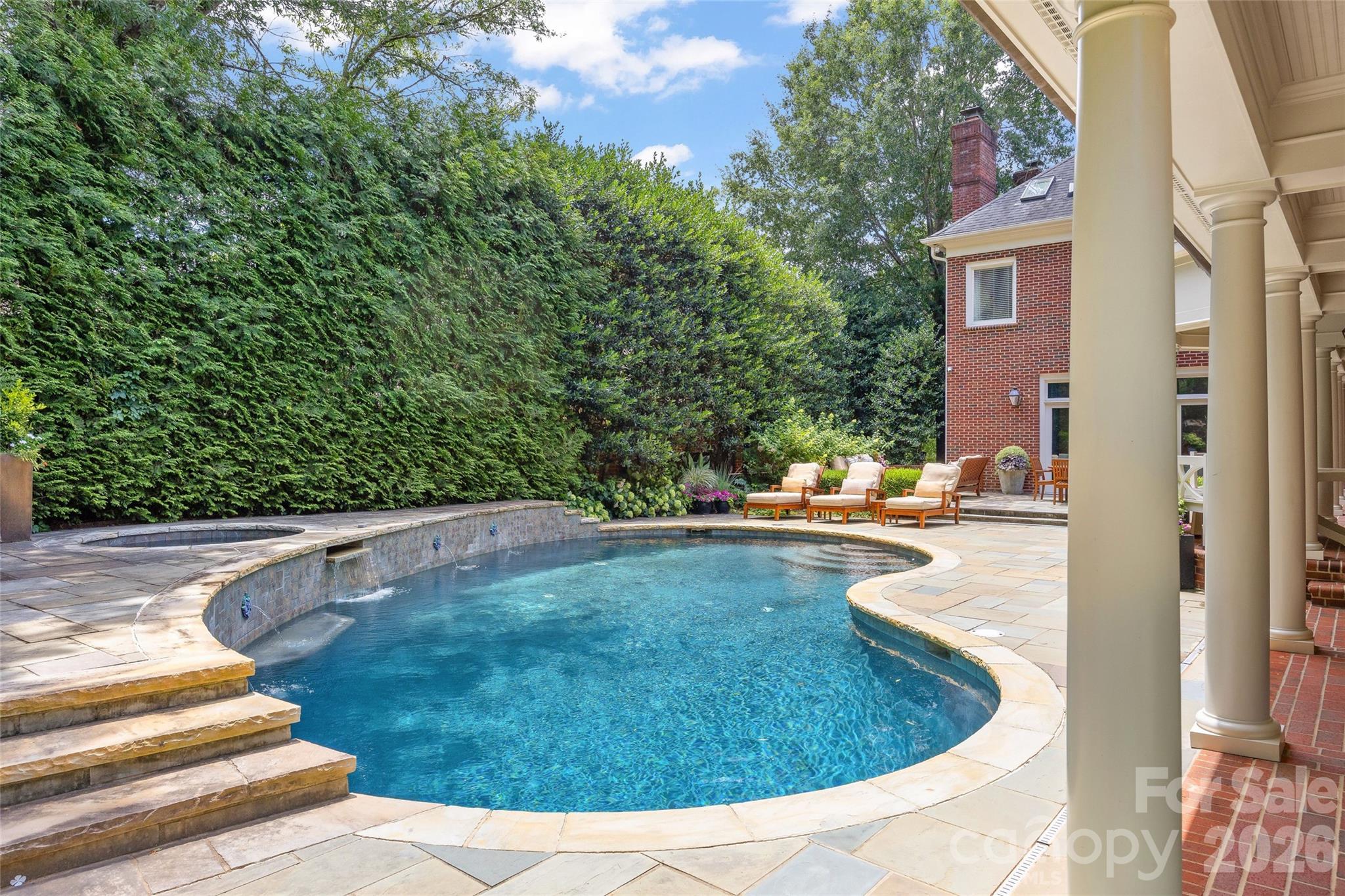 5411 Mirabell Road — Charlotte