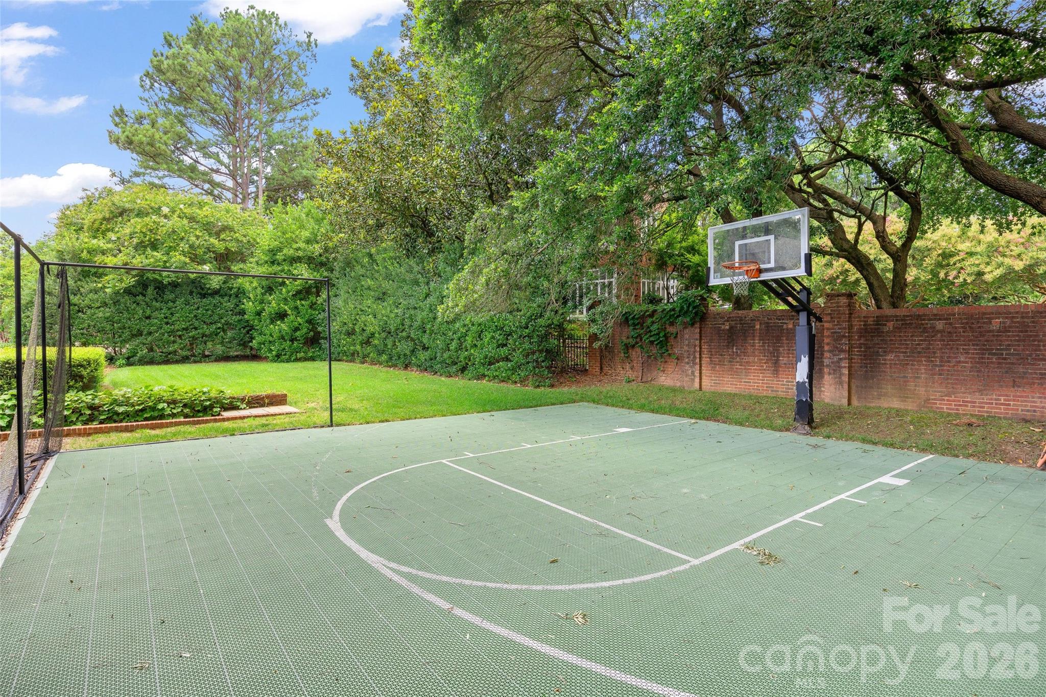 5411 Mirabell Road — Charlotte