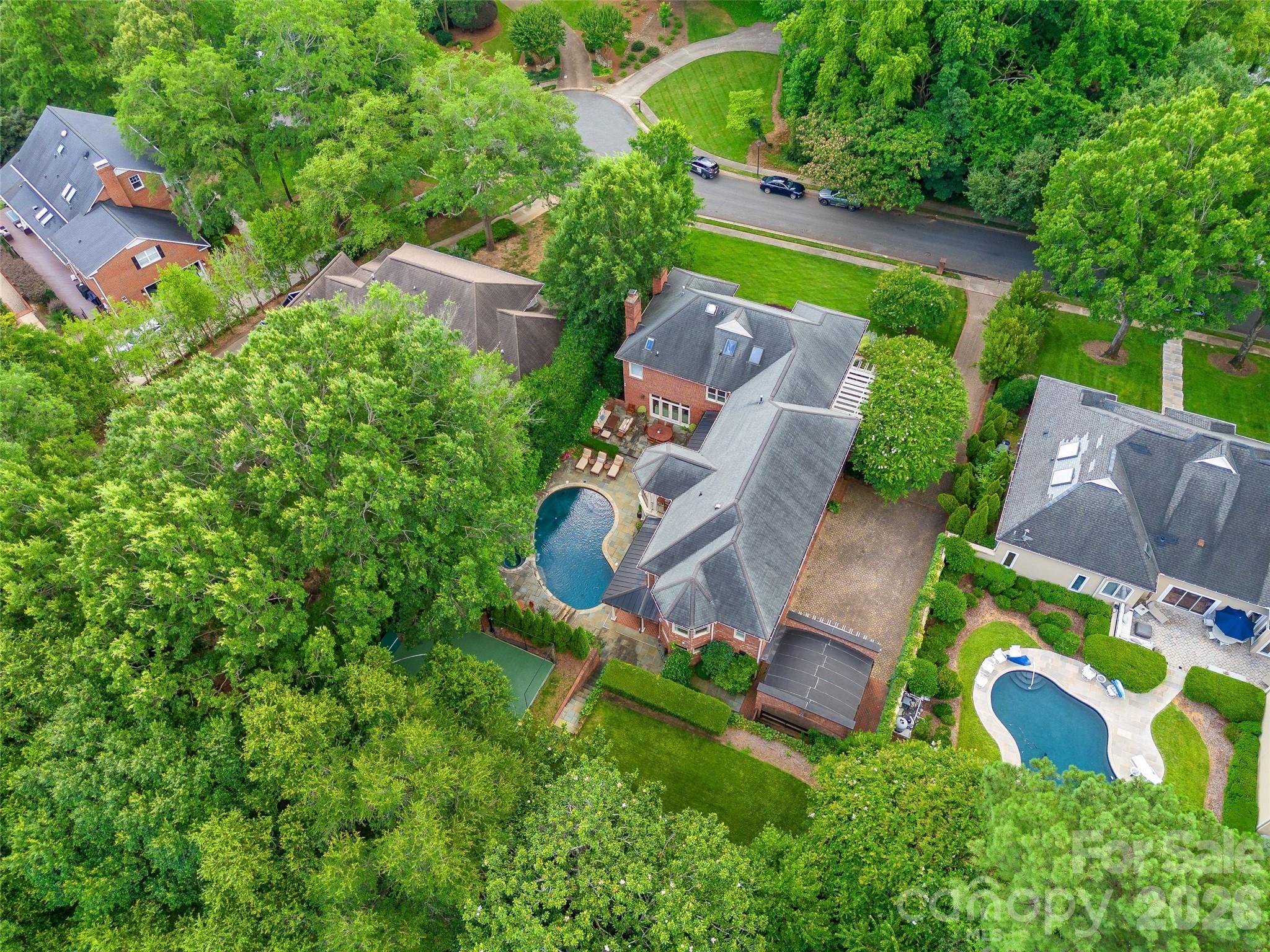 5411 Mirabell Road — Charlotte