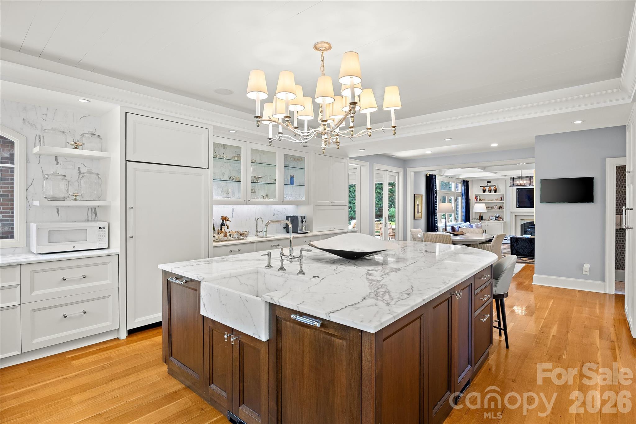 5411 Mirabell Road — Charlotte