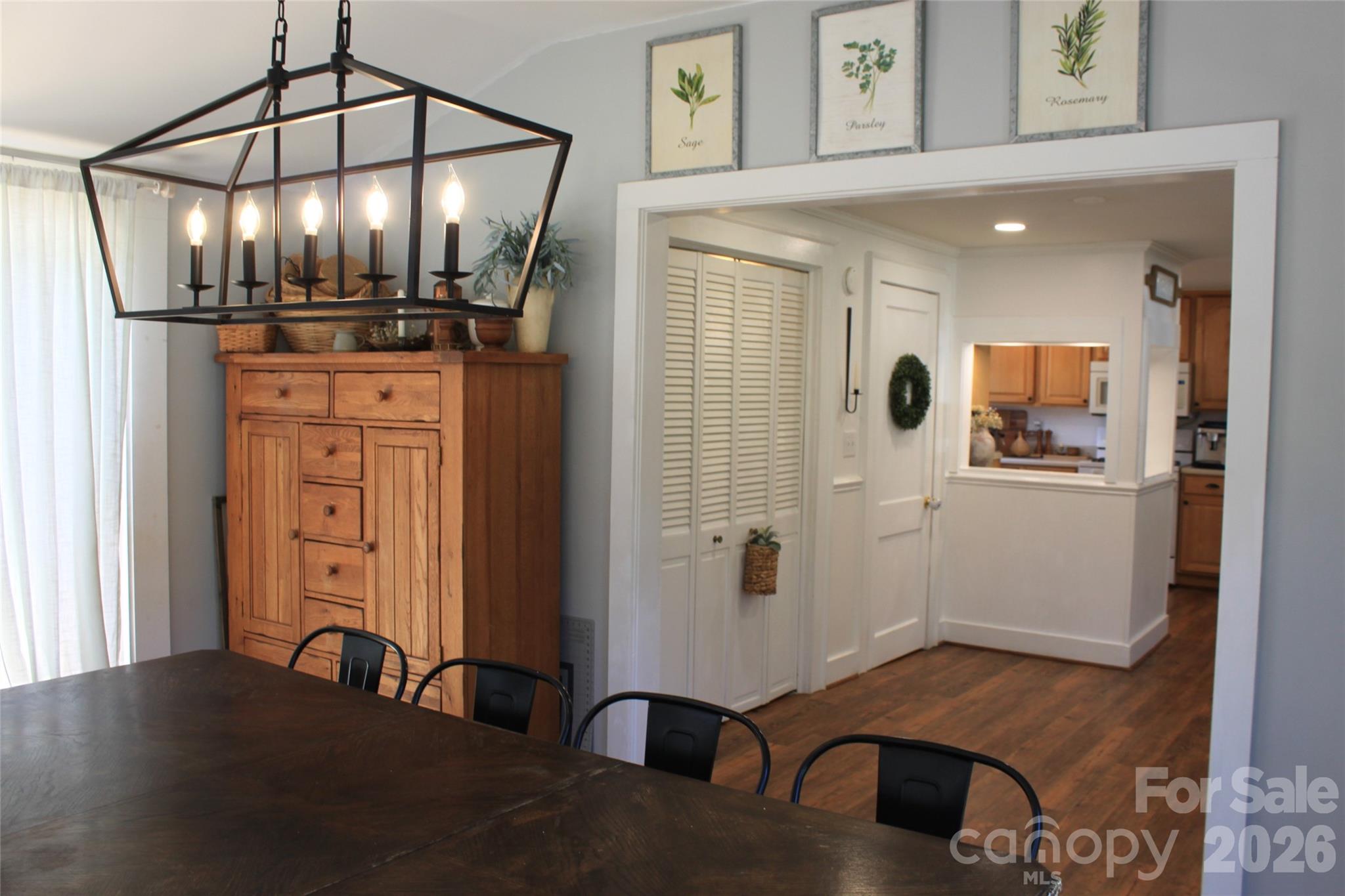 206 Bentwood Drive — Forest City